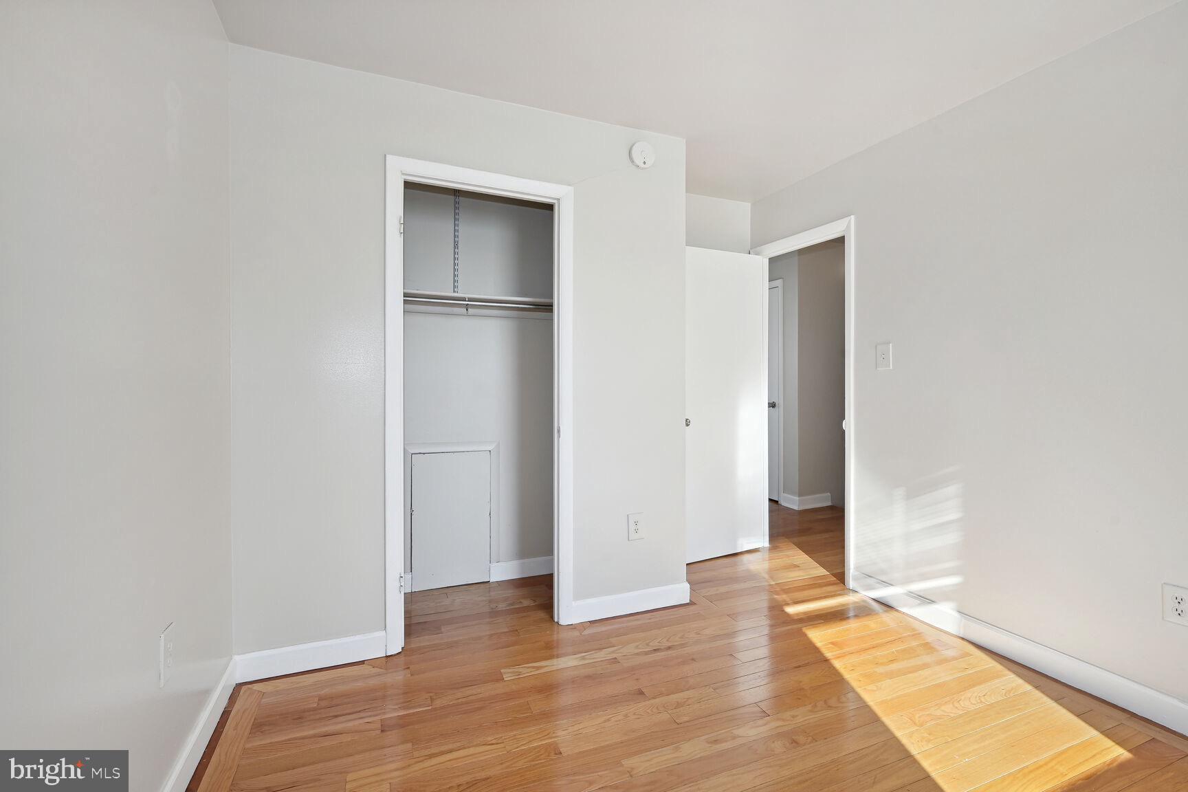 FLOWER HILL - Residential Lease