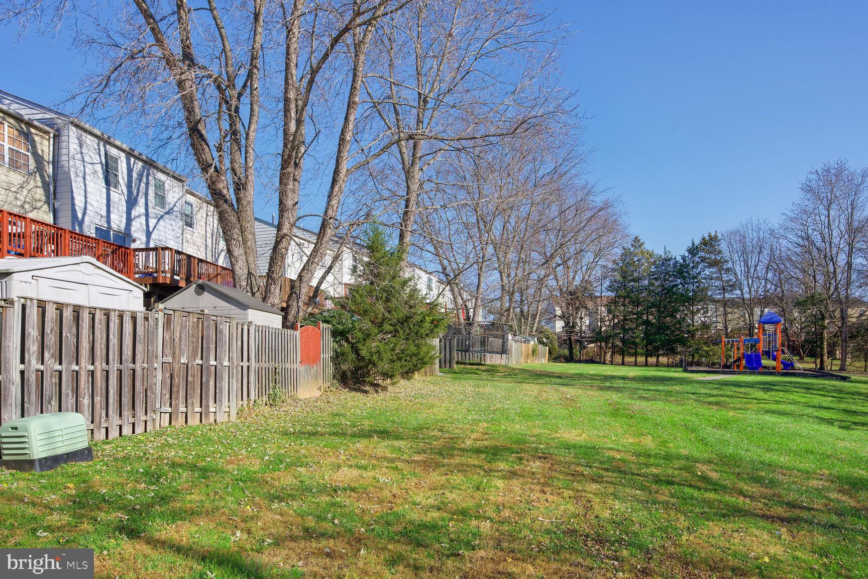 FLOWER HILL - Residential Lease