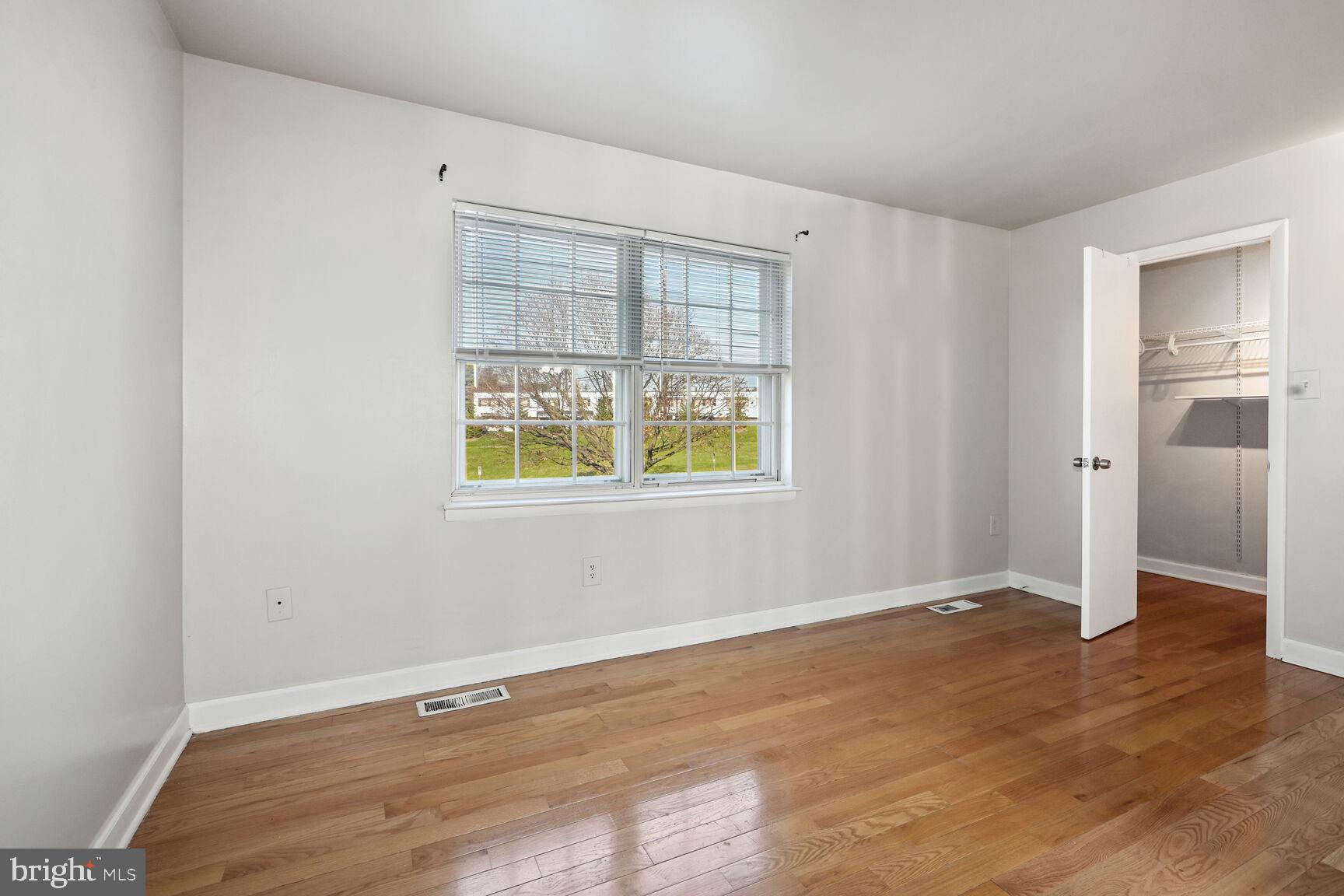 FLOWER HILL - Residential Lease