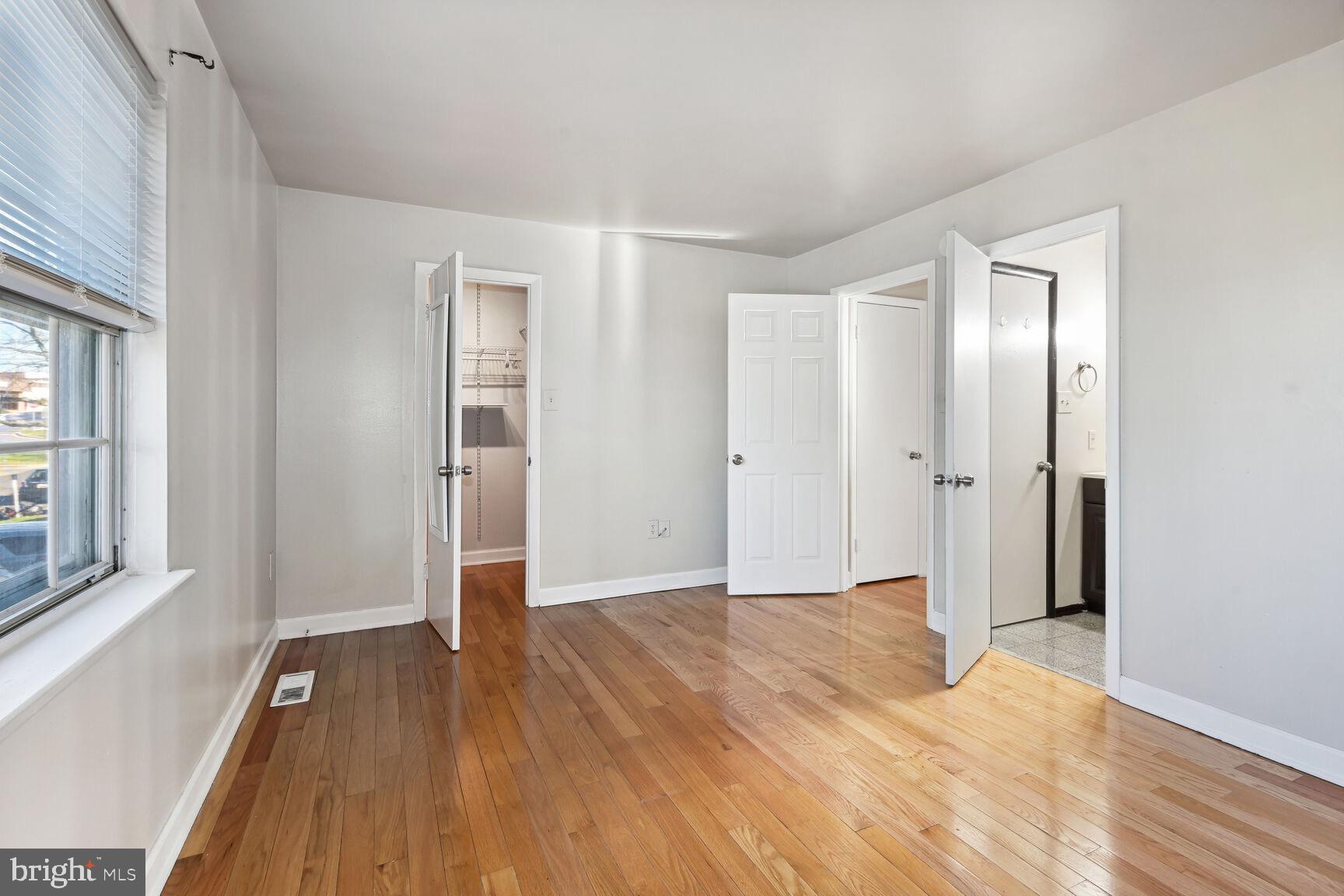 FLOWER HILL - Residential Lease