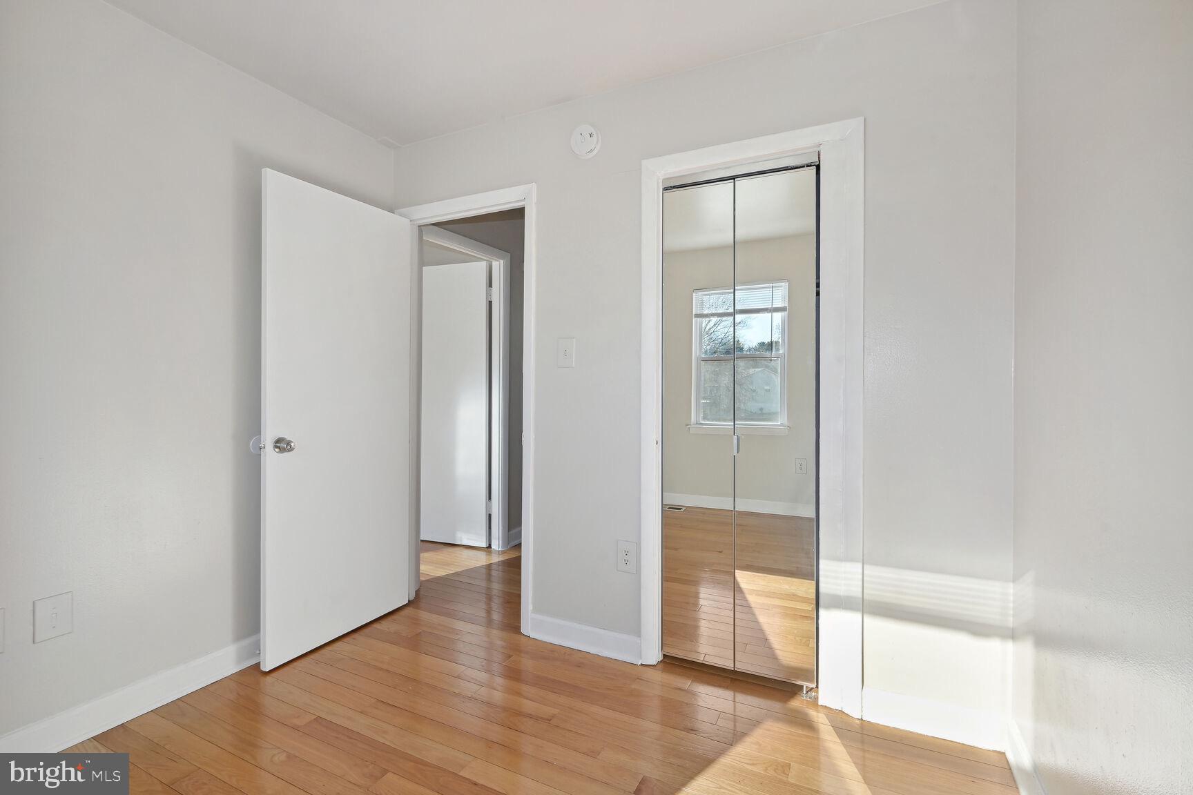 FLOWER HILL - Residential Lease