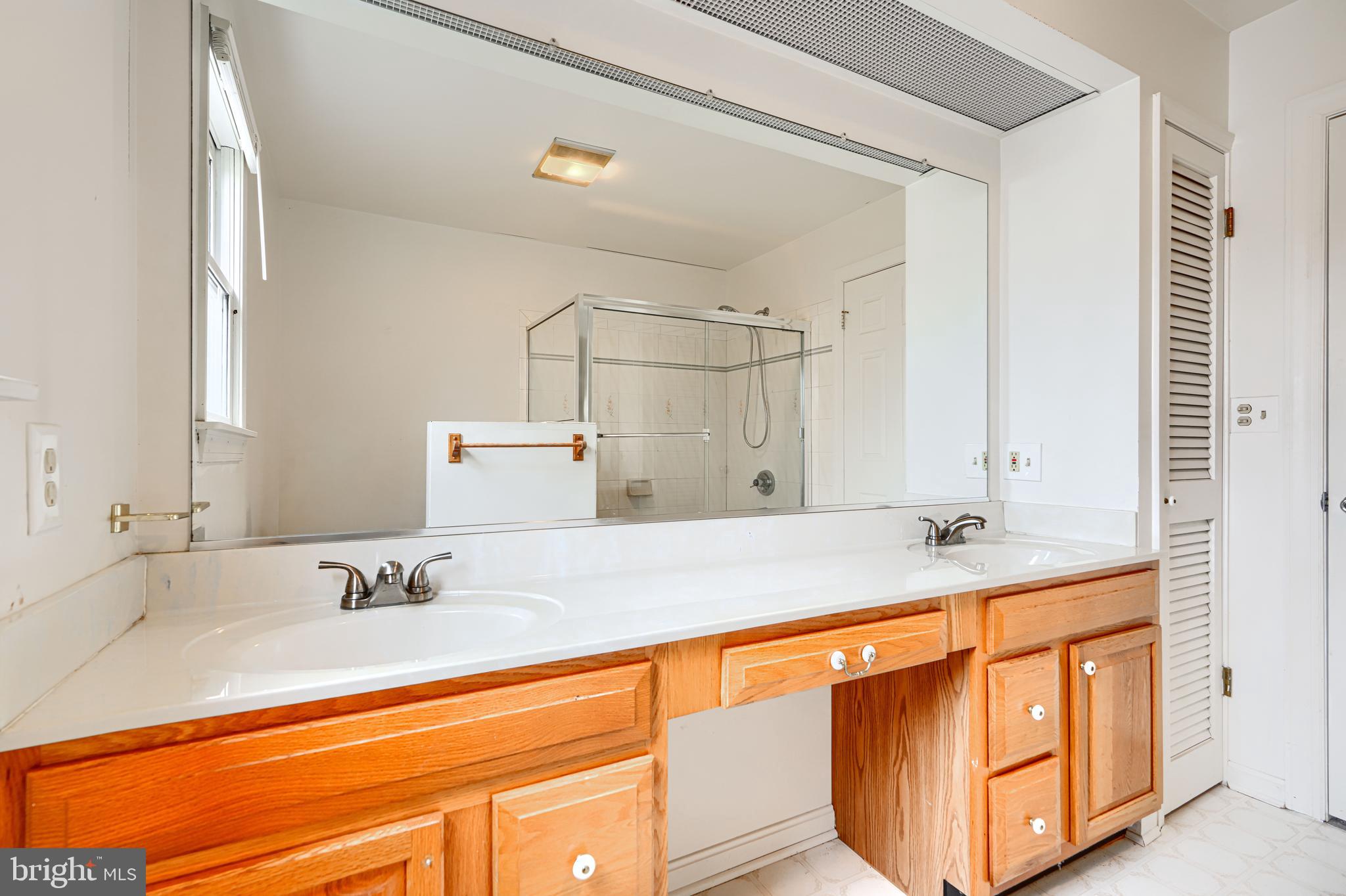 PARKVILLE - Residential