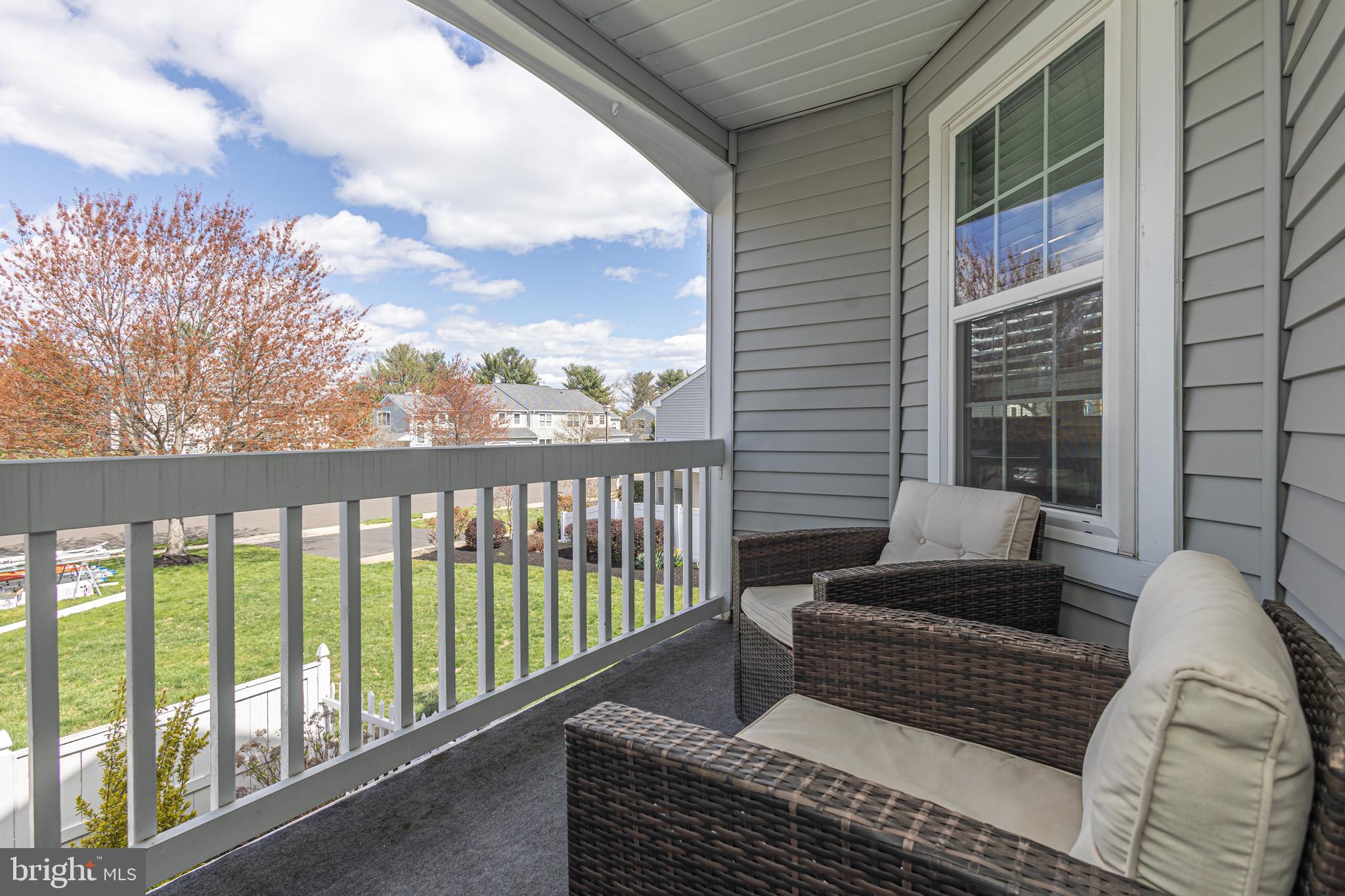 ROSE HOLLOW - Residential