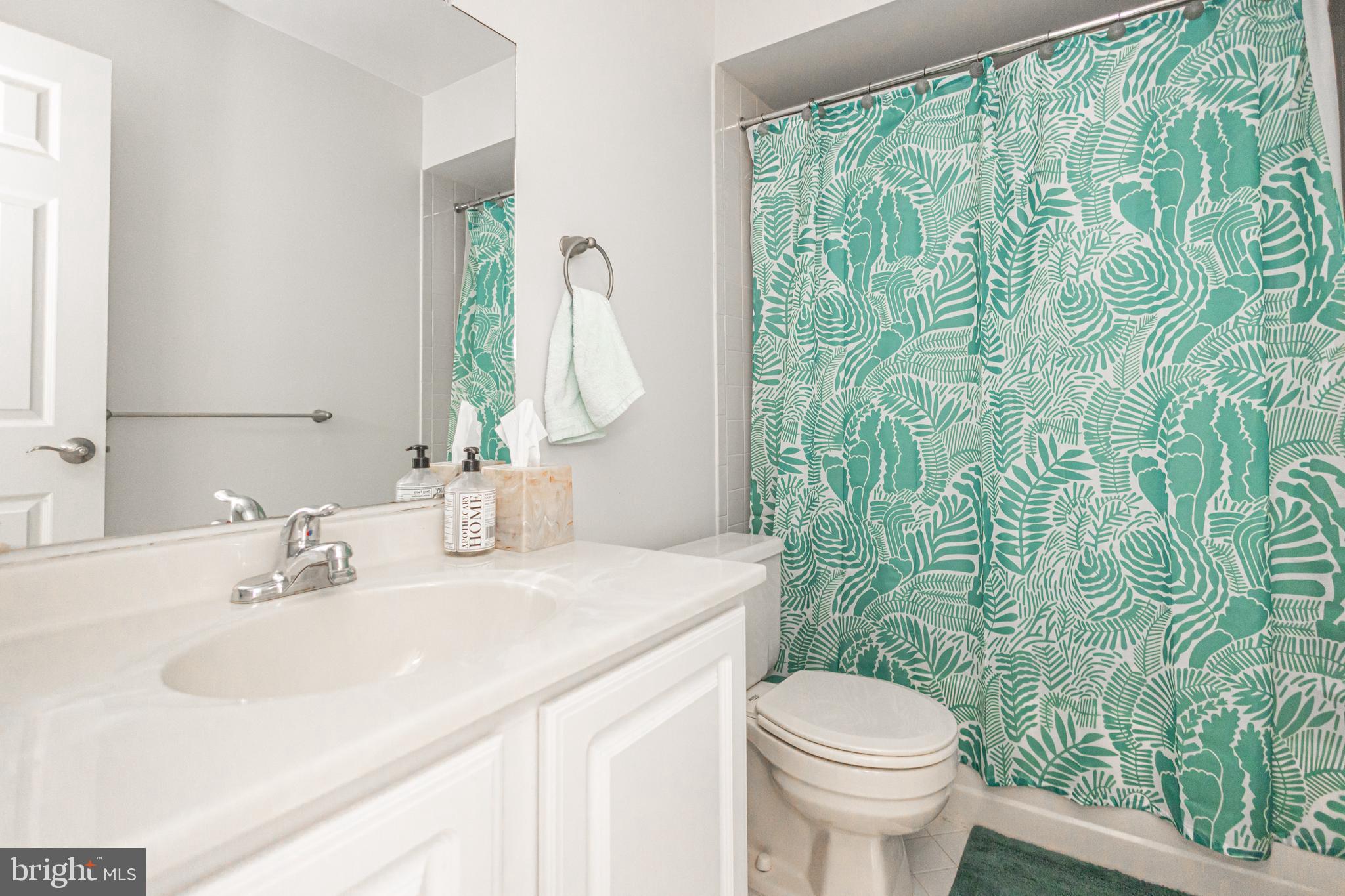 ROSE HOLLOW - Residential