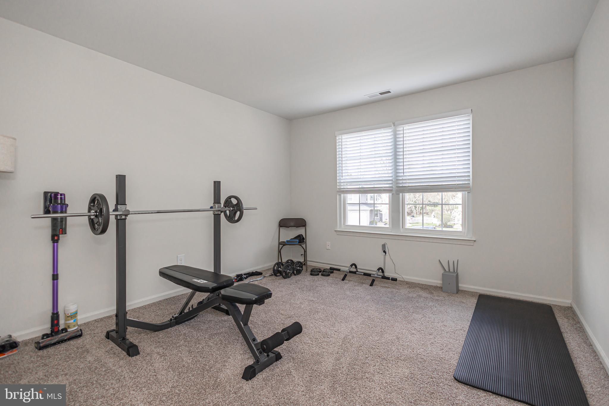 ROSE HOLLOW - Residential