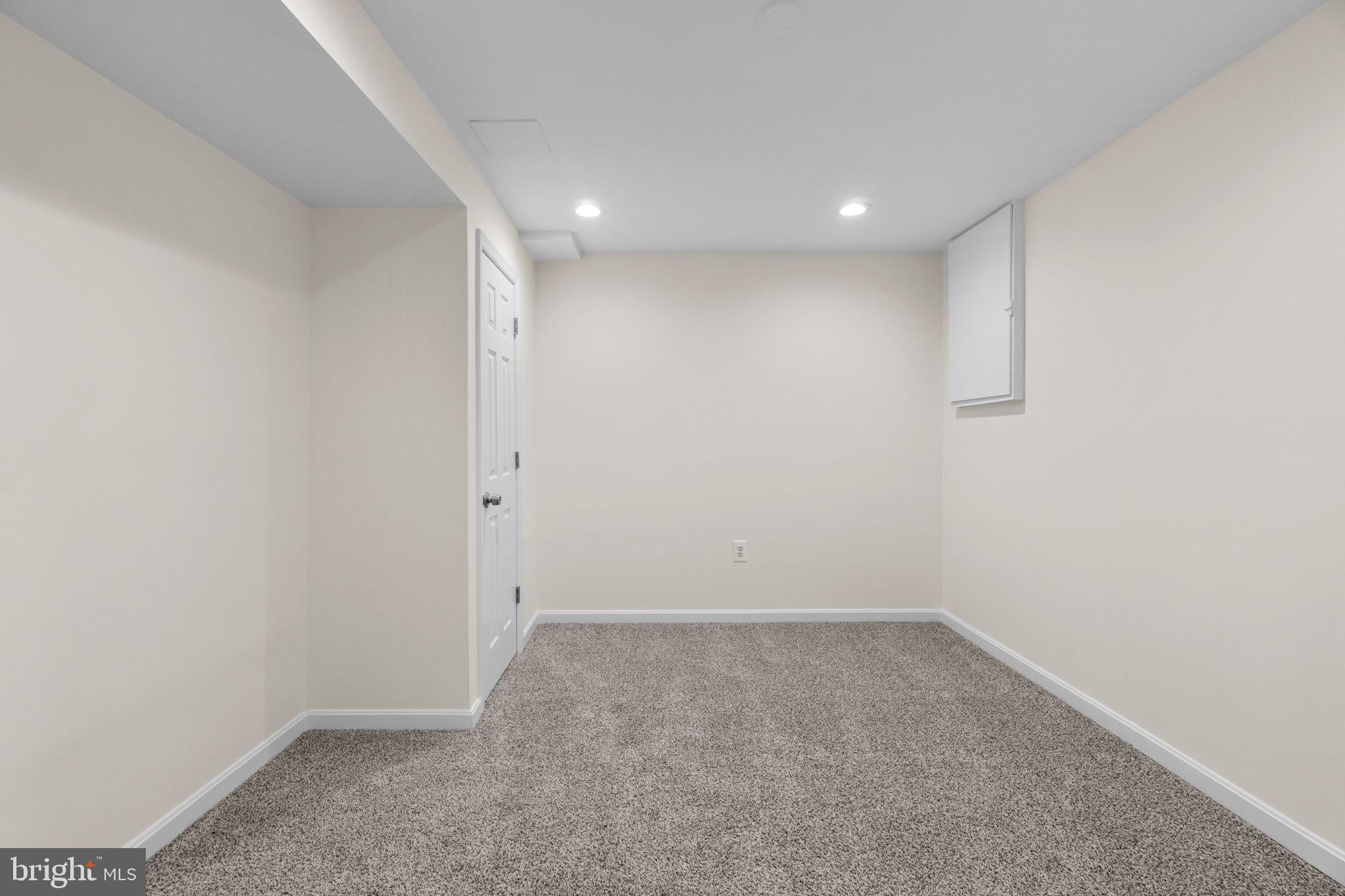 DISCOVERY ACRES - Residential