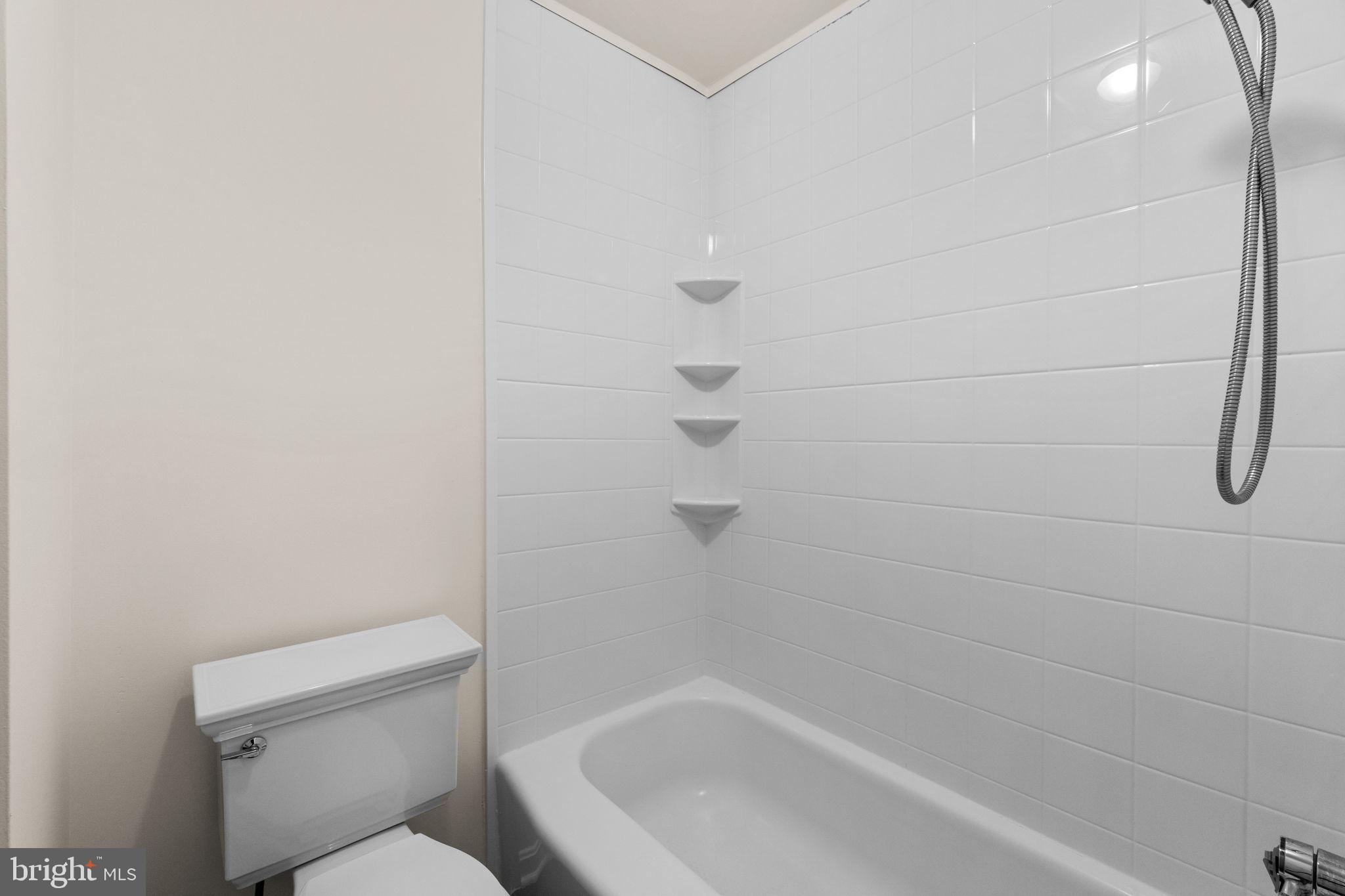 DISCOVERY ACRES - Residential