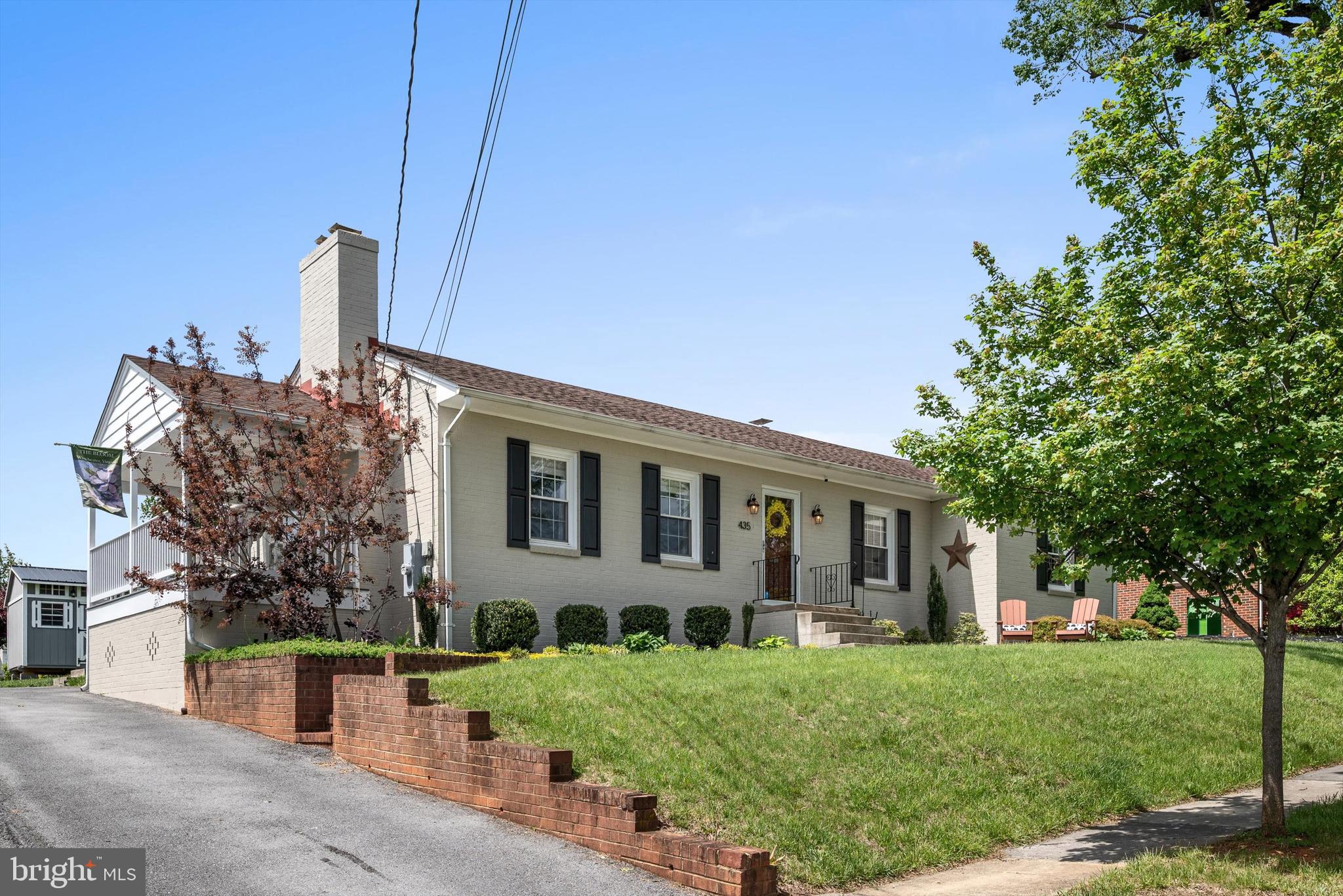 TOAN & YOST - Residential