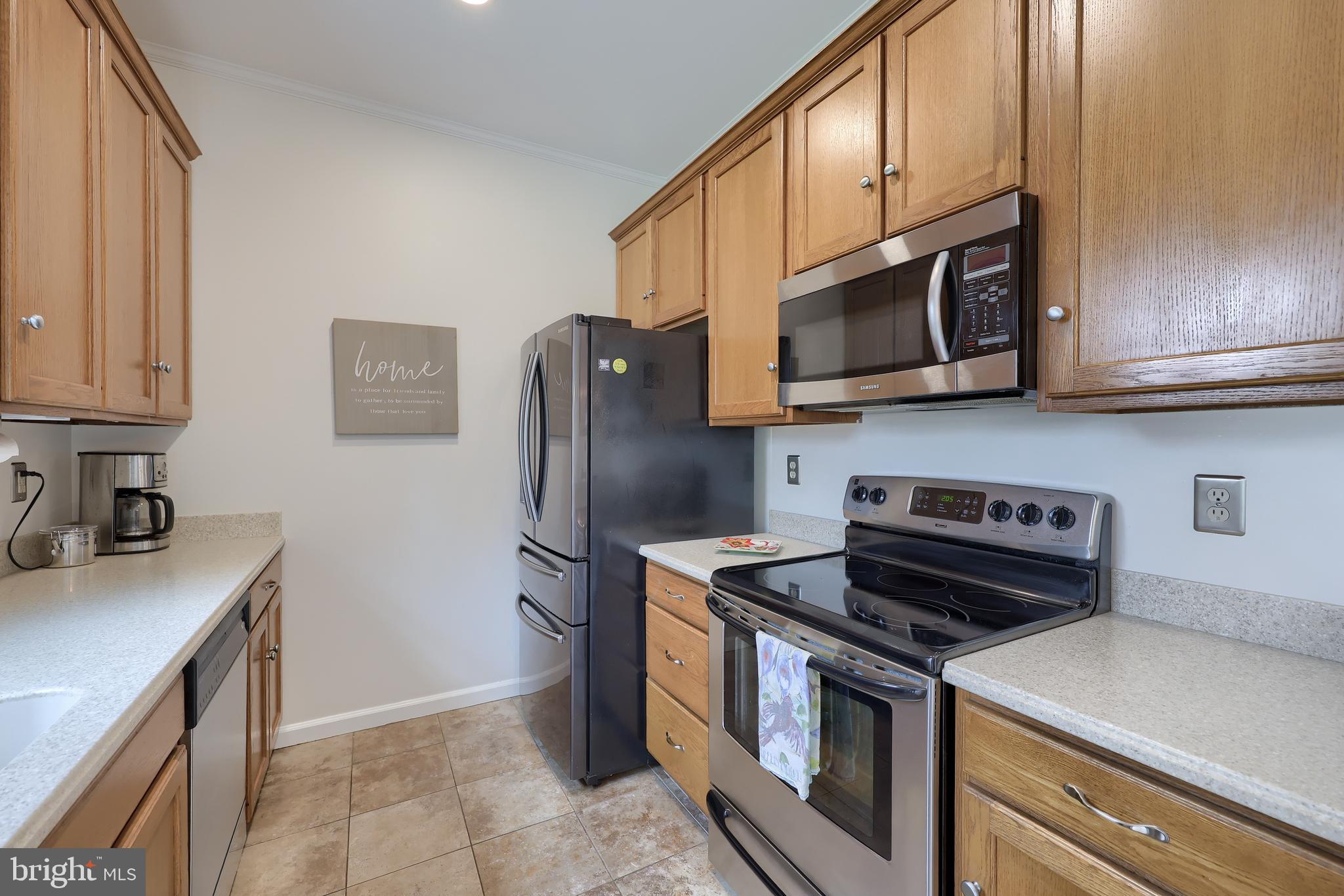 THOMAS GARDENS - Residential