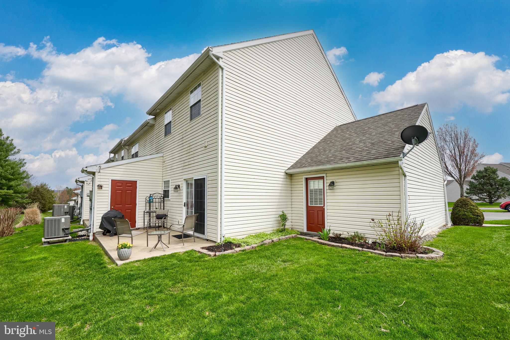 THOMAS GARDENS - Residential