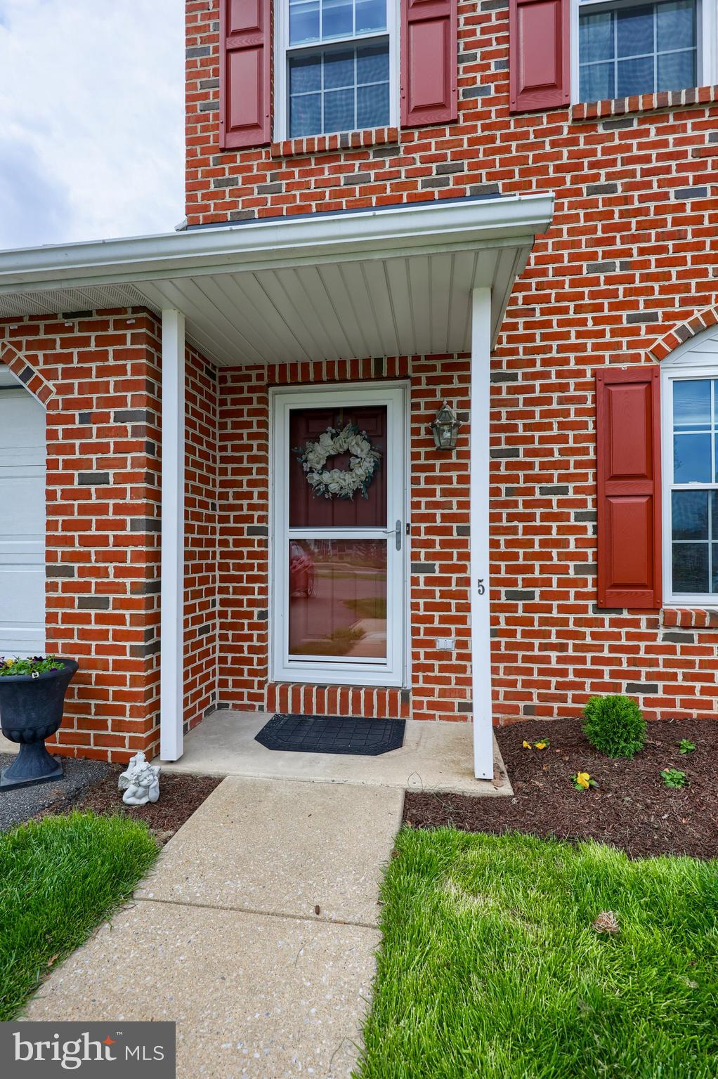 THOMAS GARDENS - Residential