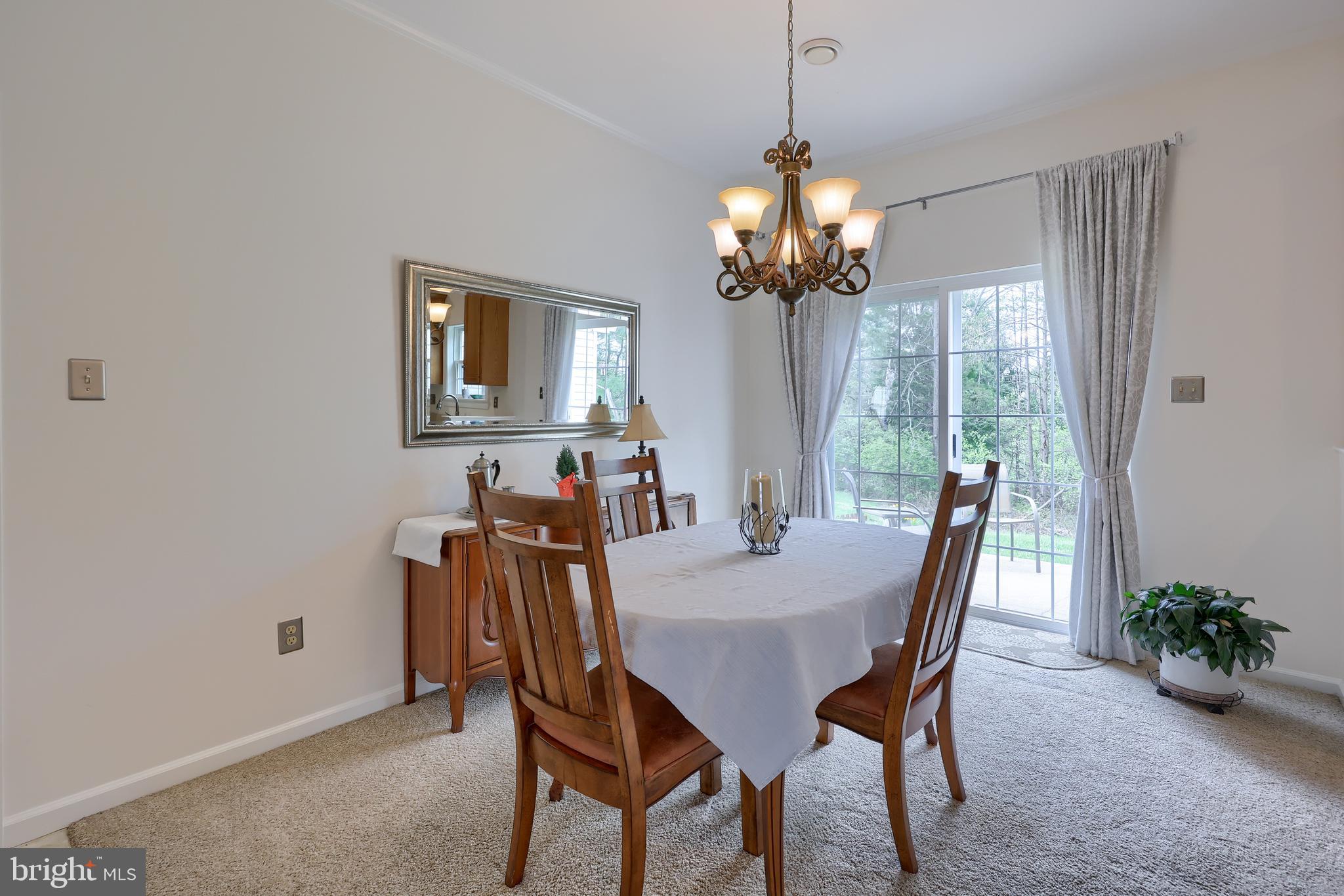 THOMAS GARDENS - Residential