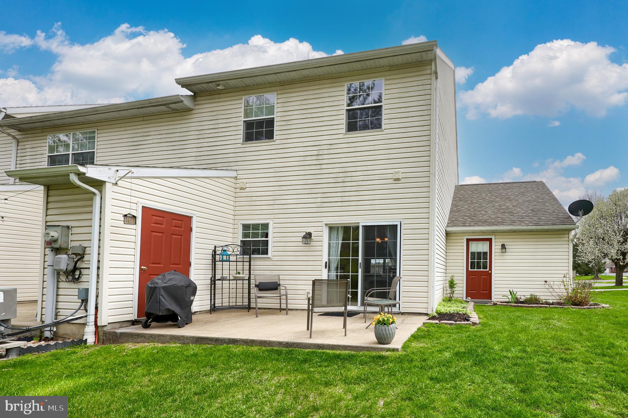 THOMAS GARDENS - Residential