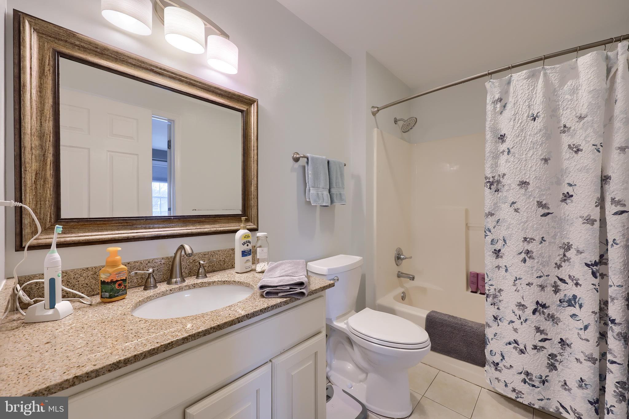 THOMAS GARDENS - Residential