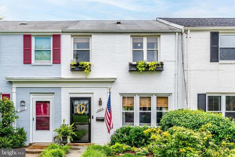 1605 WOODBINE STREET ALEXANDRIA VA 22302