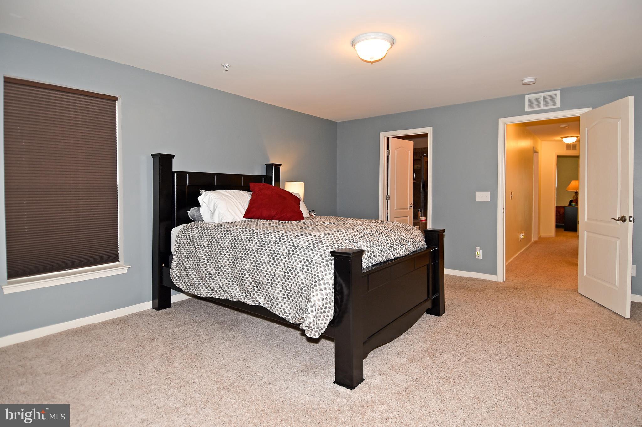 POTOMAC CLUB - Residential