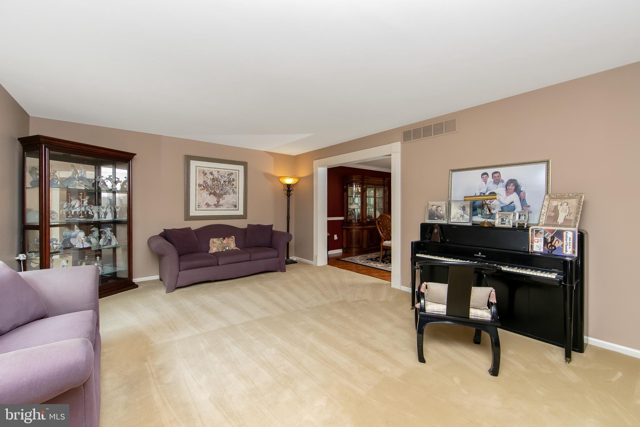 25 ACORN HILL DRIVE