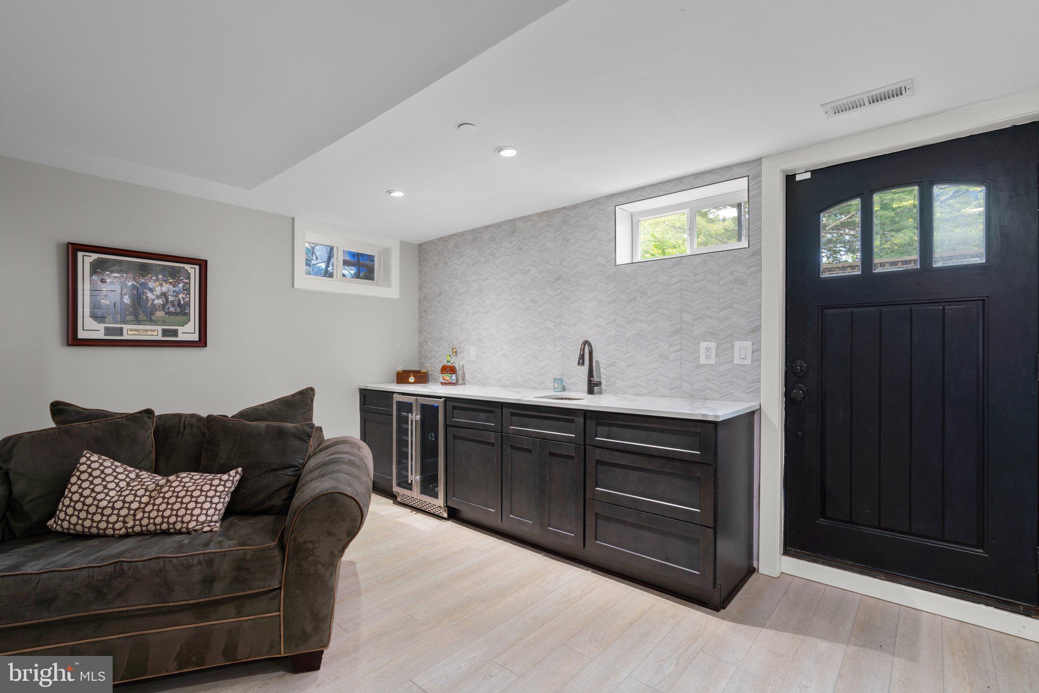 LINSTEAD - Residential