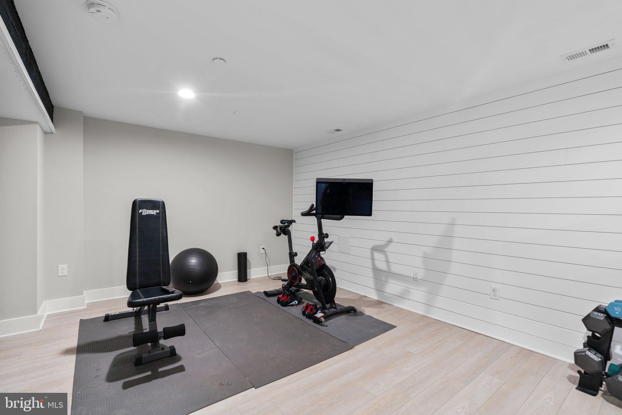 LINSTEAD - Residential