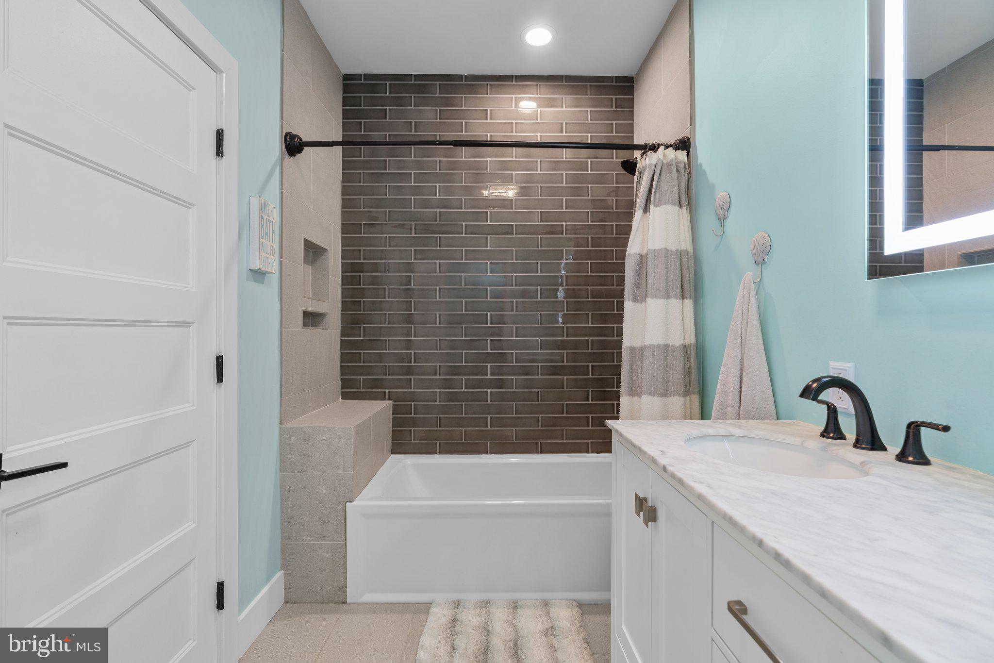 LINSTEAD - Residential