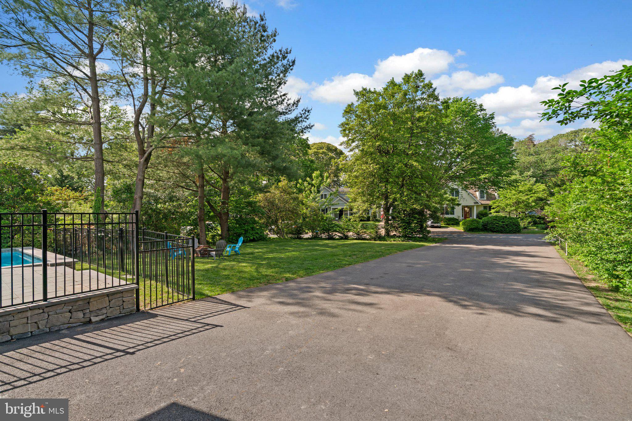 LINSTEAD - Residential