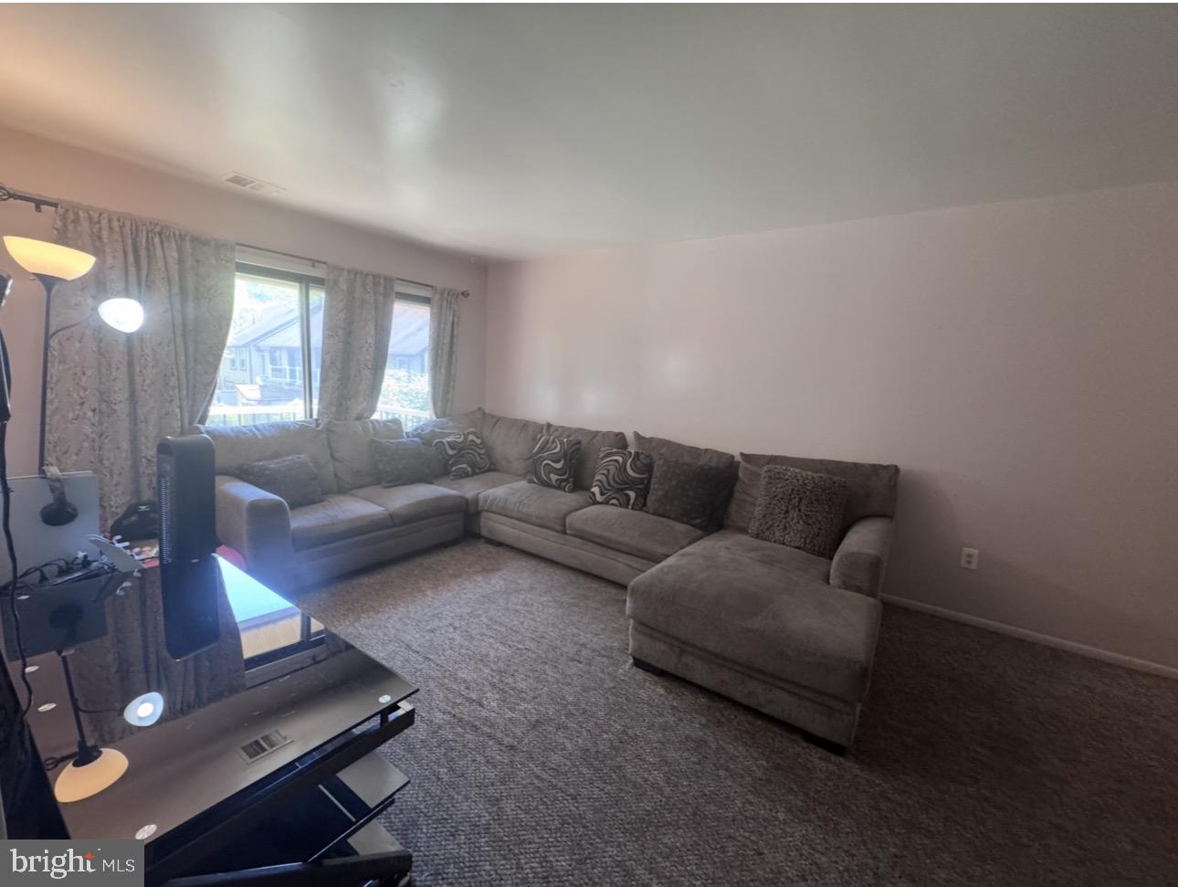 33 CHELSEA CIRCLE