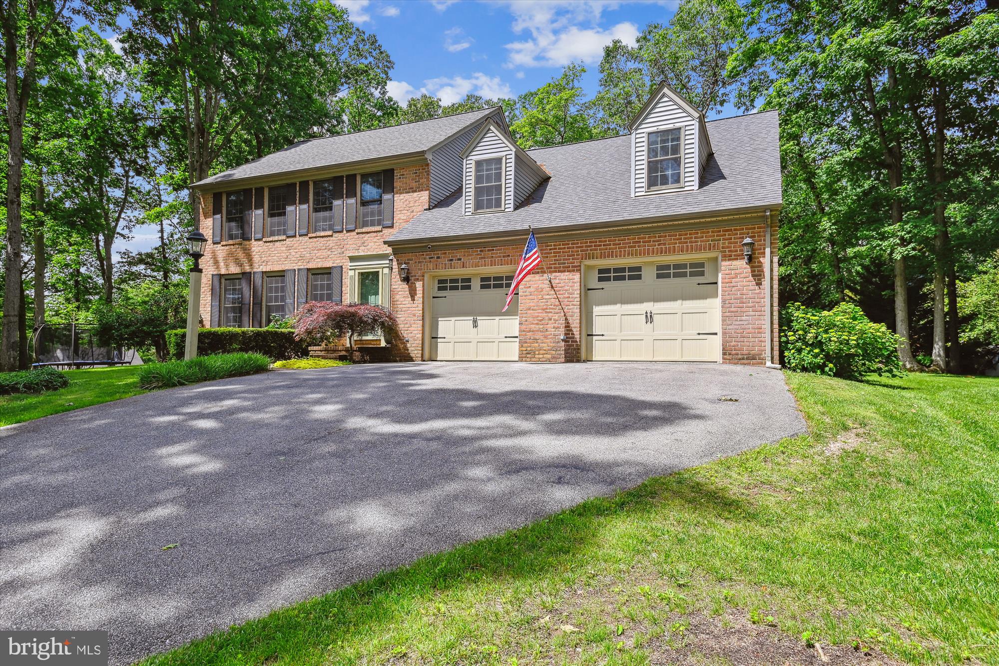 204 AMBLESIDE DRIVE