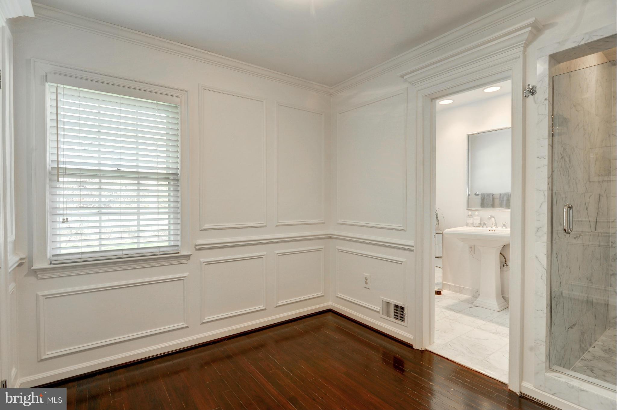 GLEN OAKS - Residential