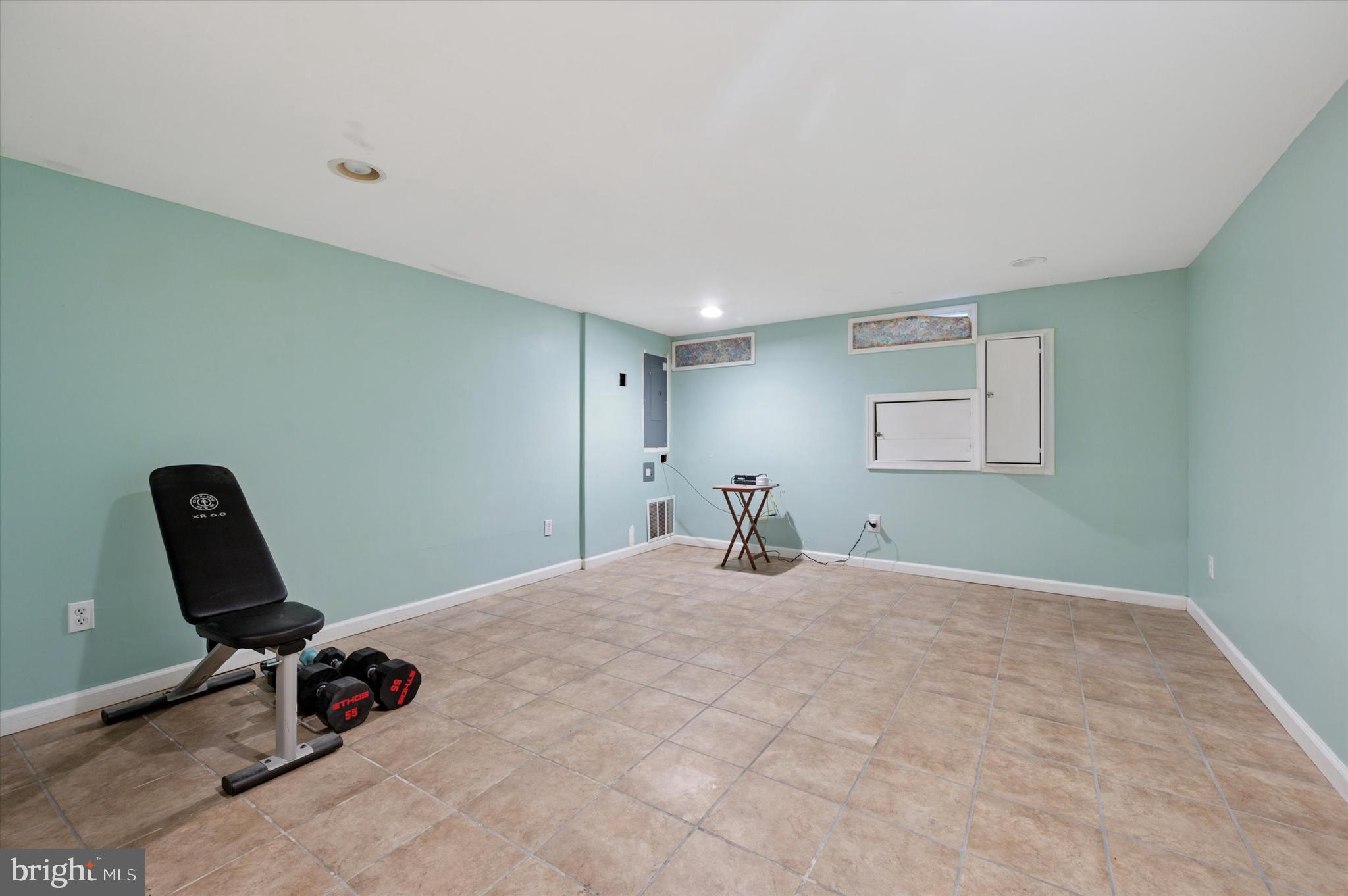 POINT BREEZE - Residential