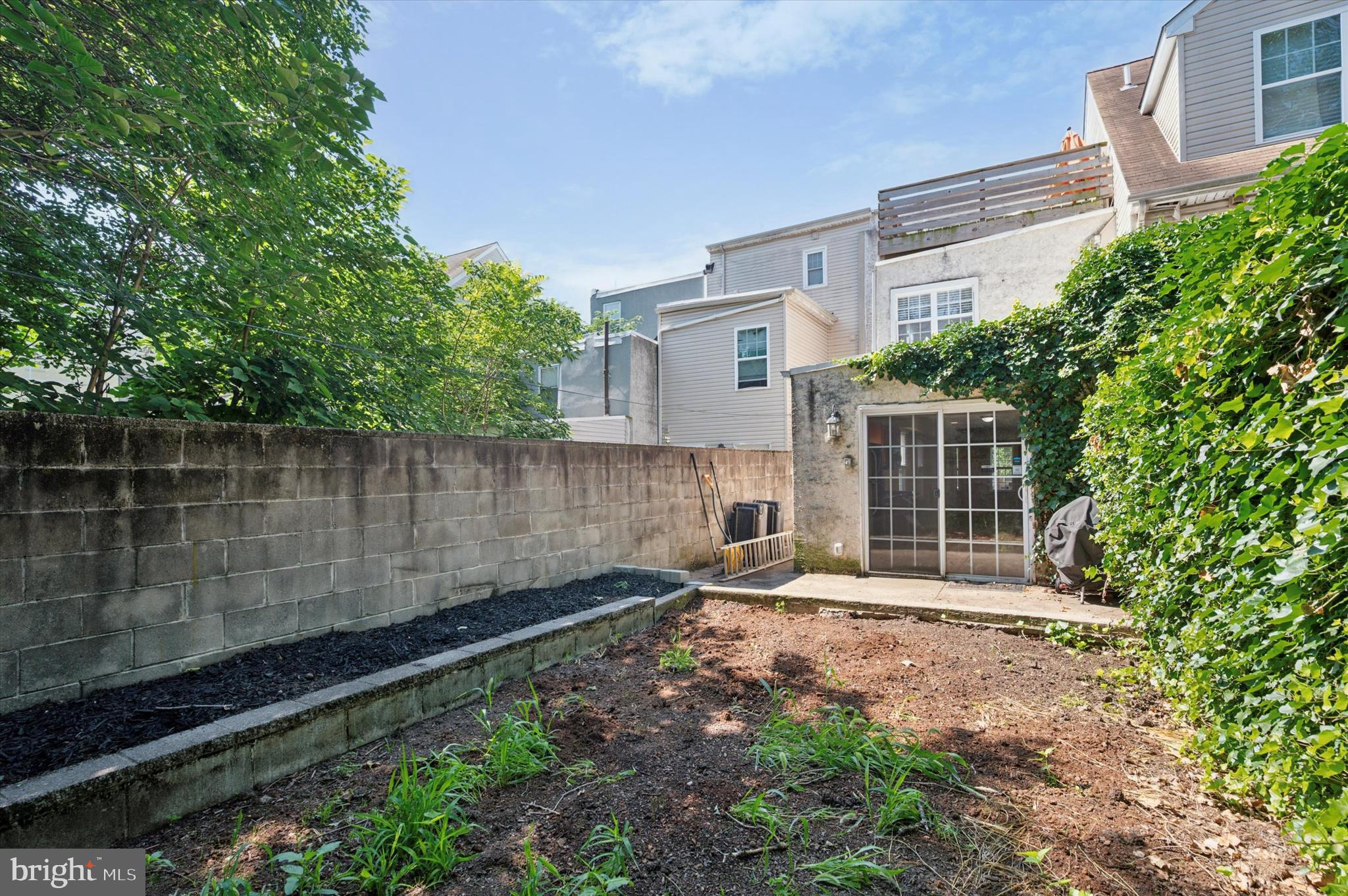 POINT BREEZE - Residential