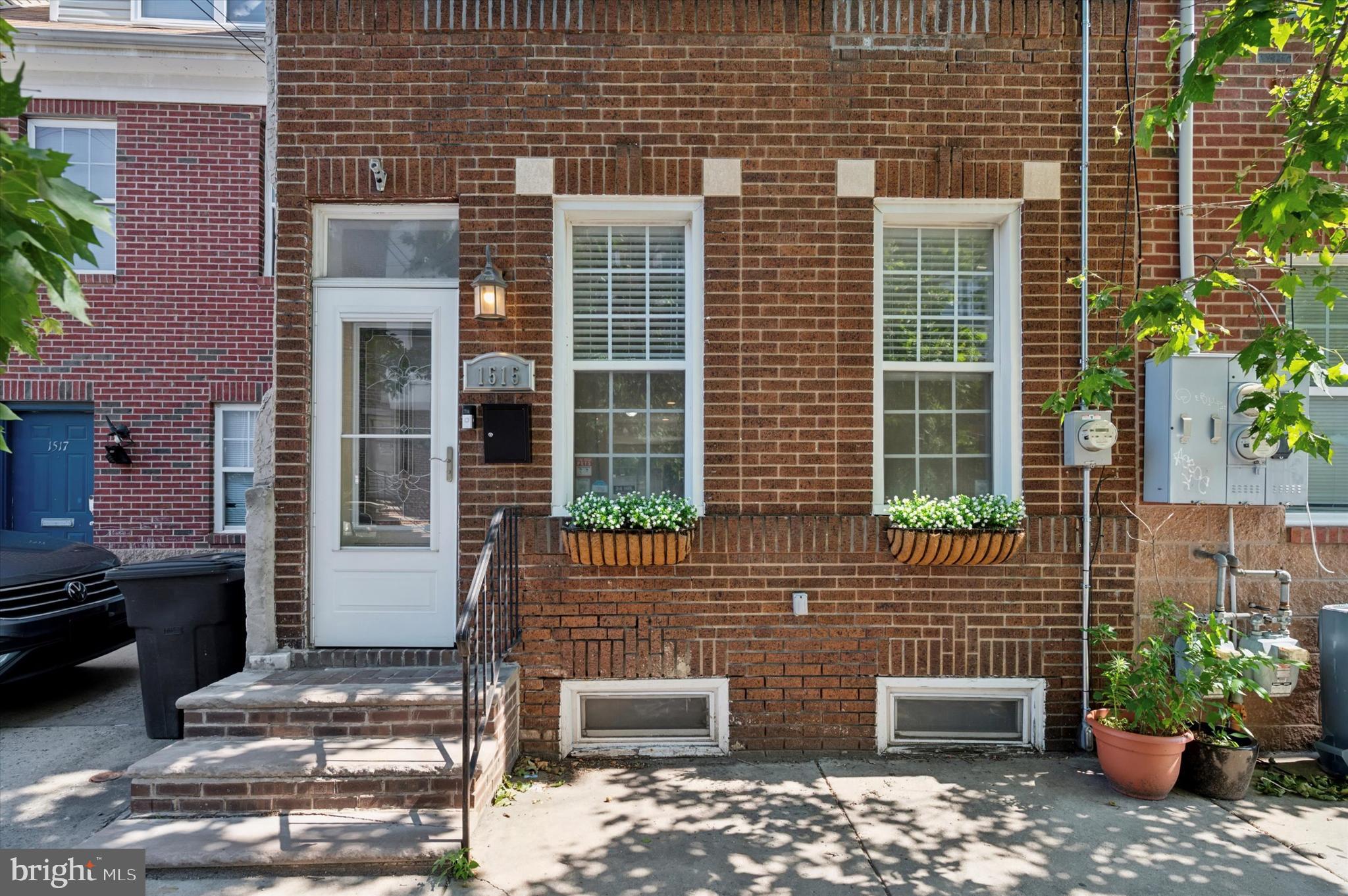 POINT BREEZE - Residential