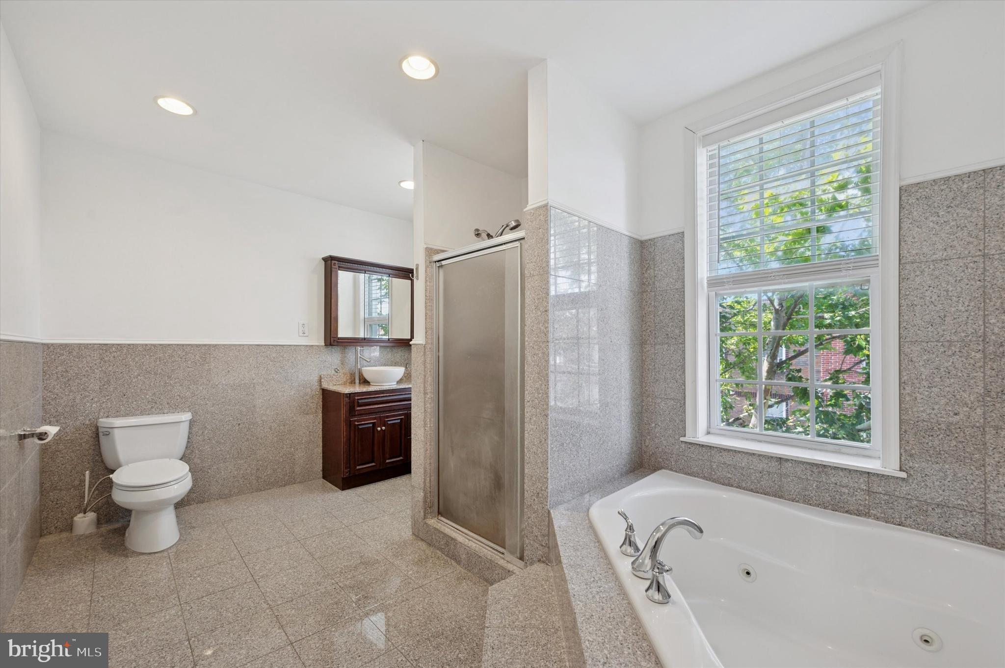 POINT BREEZE - Residential