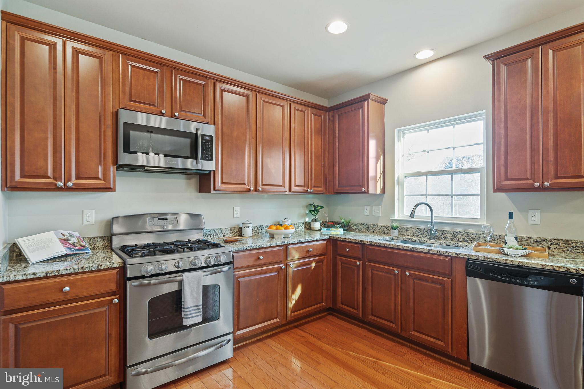 RIVERSIDE OVERLOOK - Residential