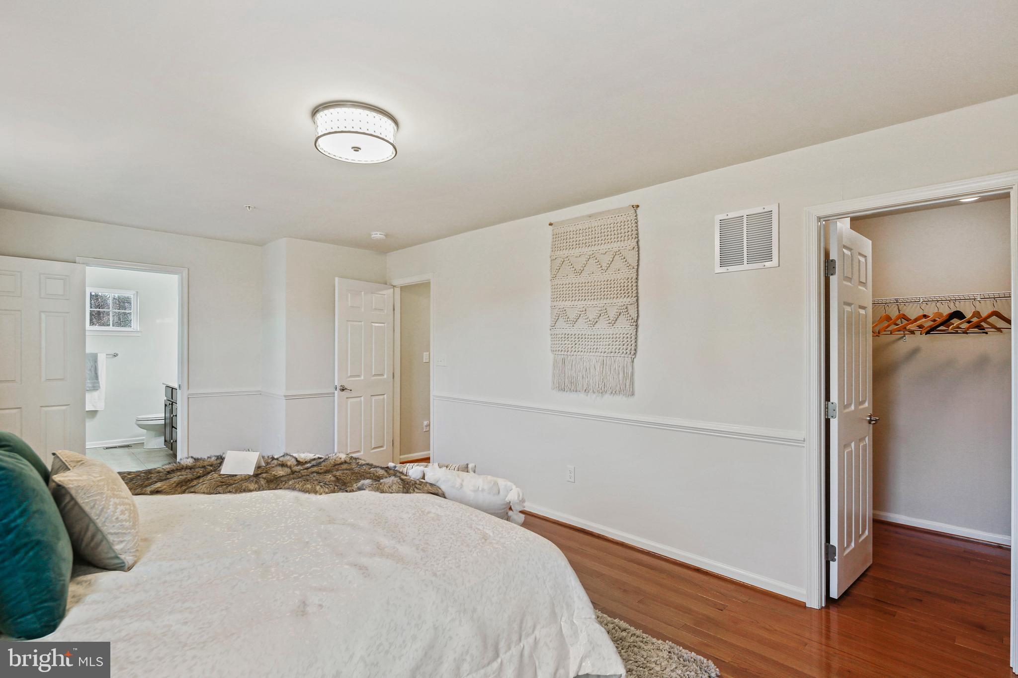 RIVERSIDE OVERLOOK - Residential