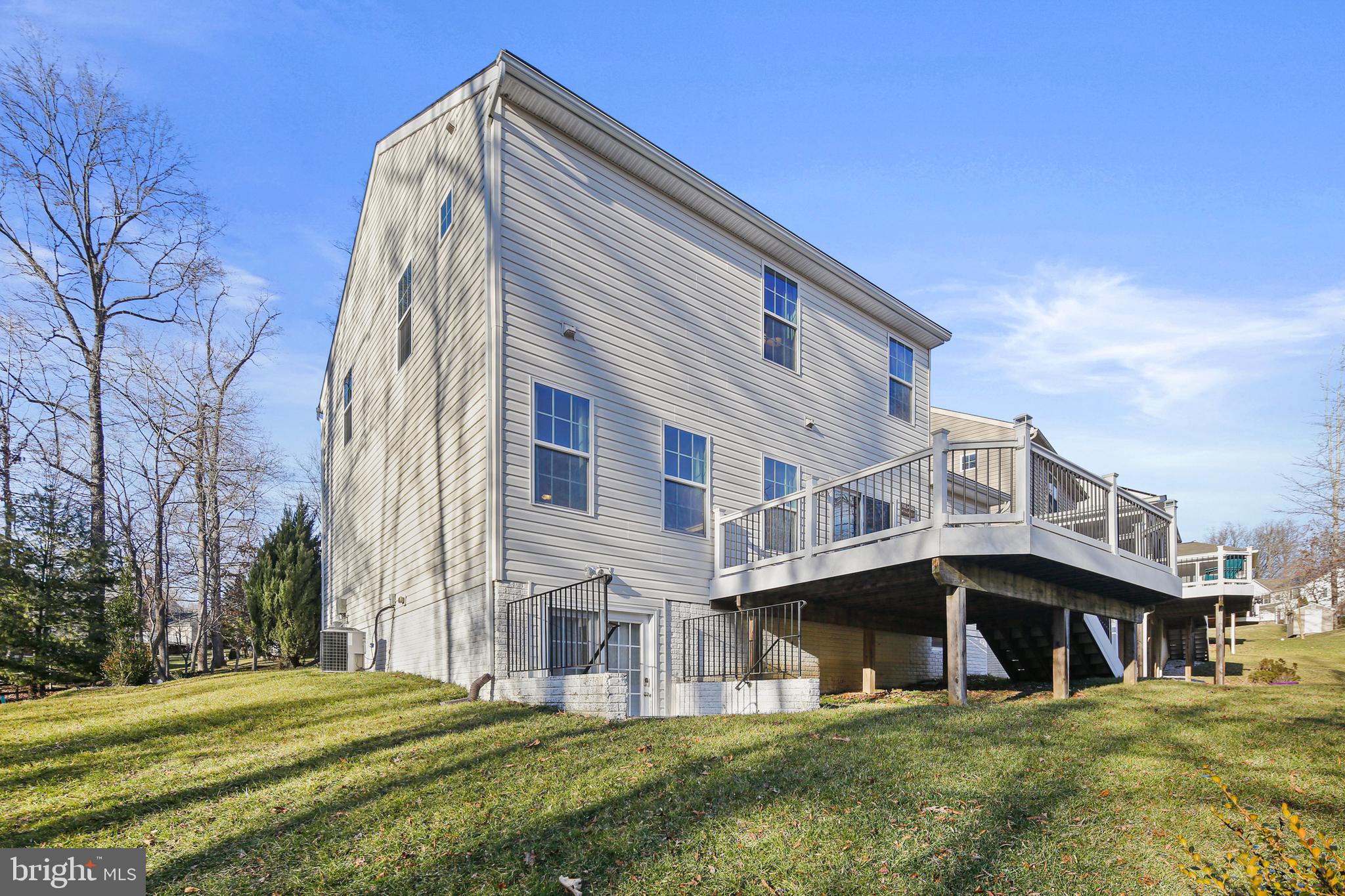 RIVERSIDE OVERLOOK - Residential