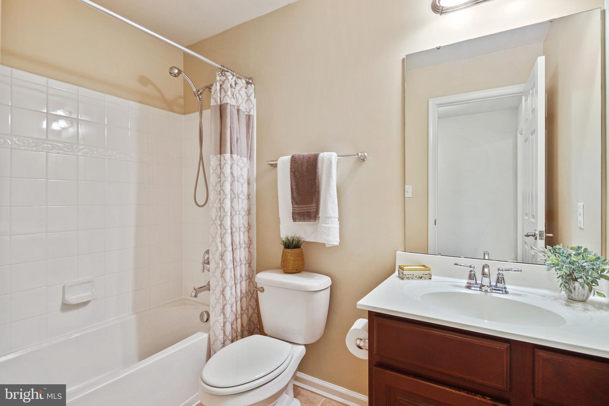 RIVERSIDE OVERLOOK - Residential