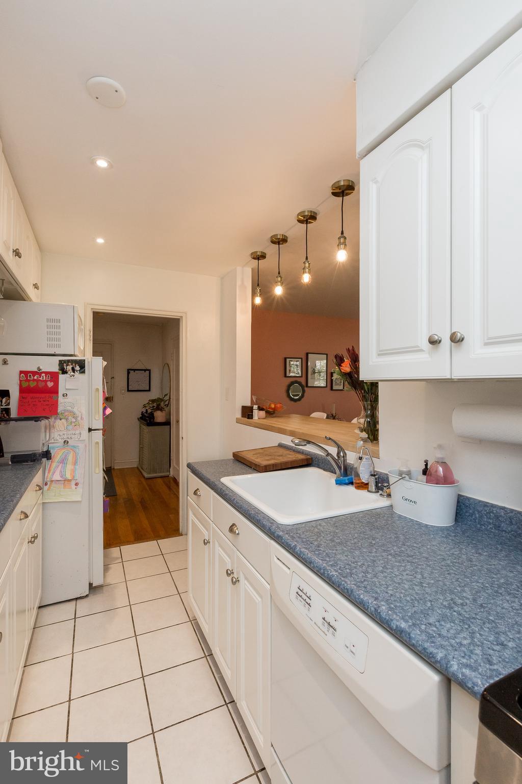 ROCK CREEK VILLAGE CONDOMINIUMS - Residential