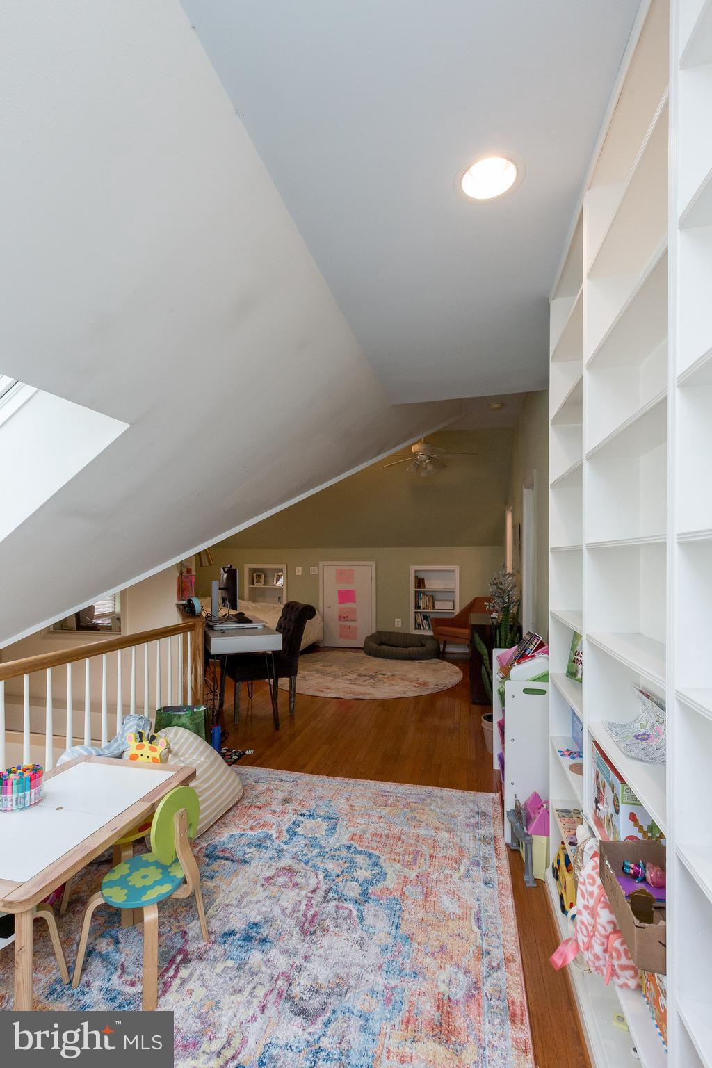 ROCK CREEK VILLAGE CONDOMINIUMS - Residential