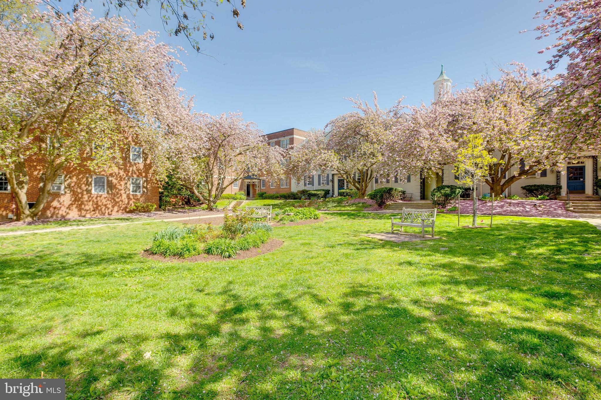 ROCK CREEK VILLAGE CONDOMINIUMS - Residential