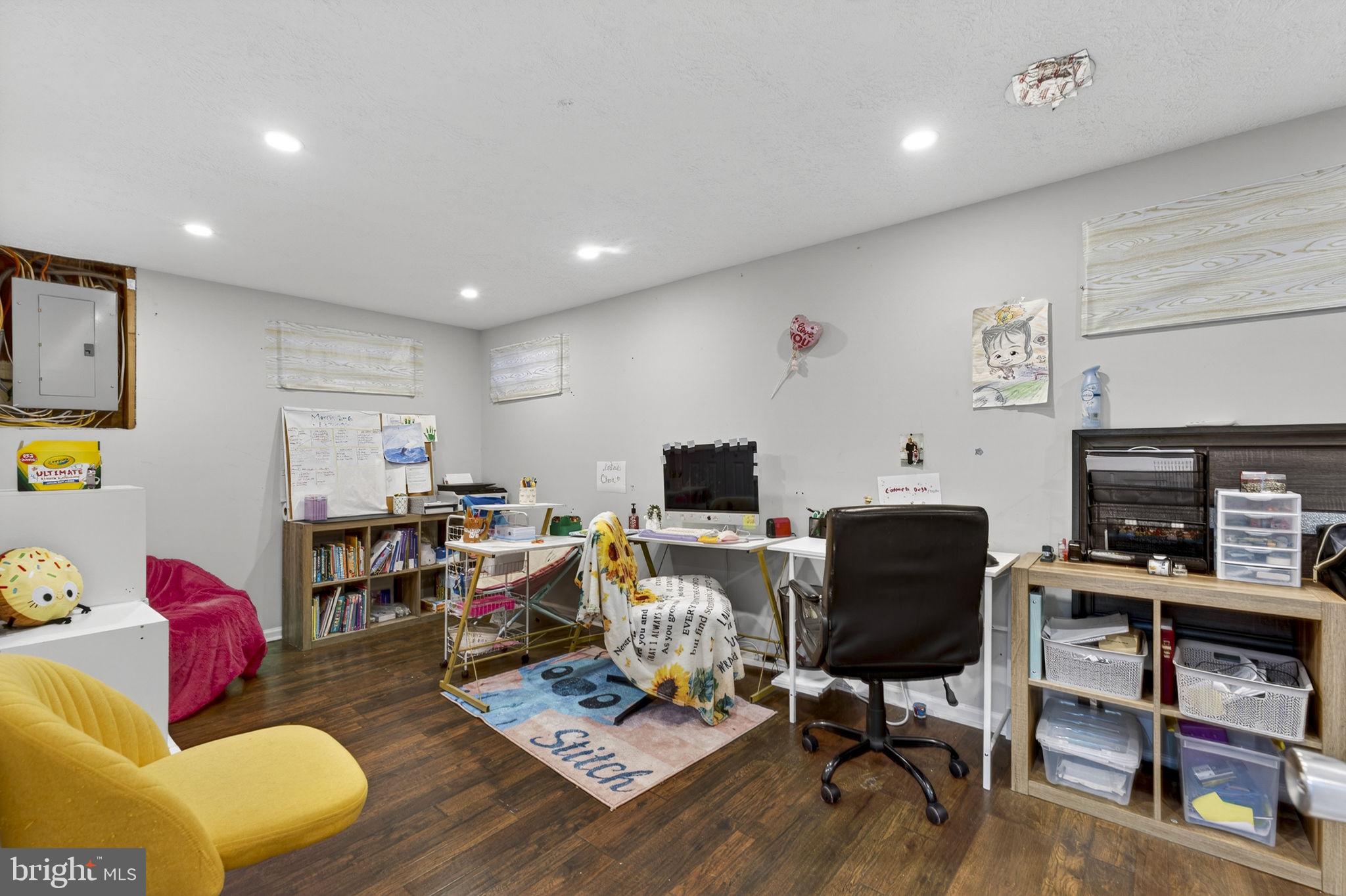 GREATLAND FARMS - Residential