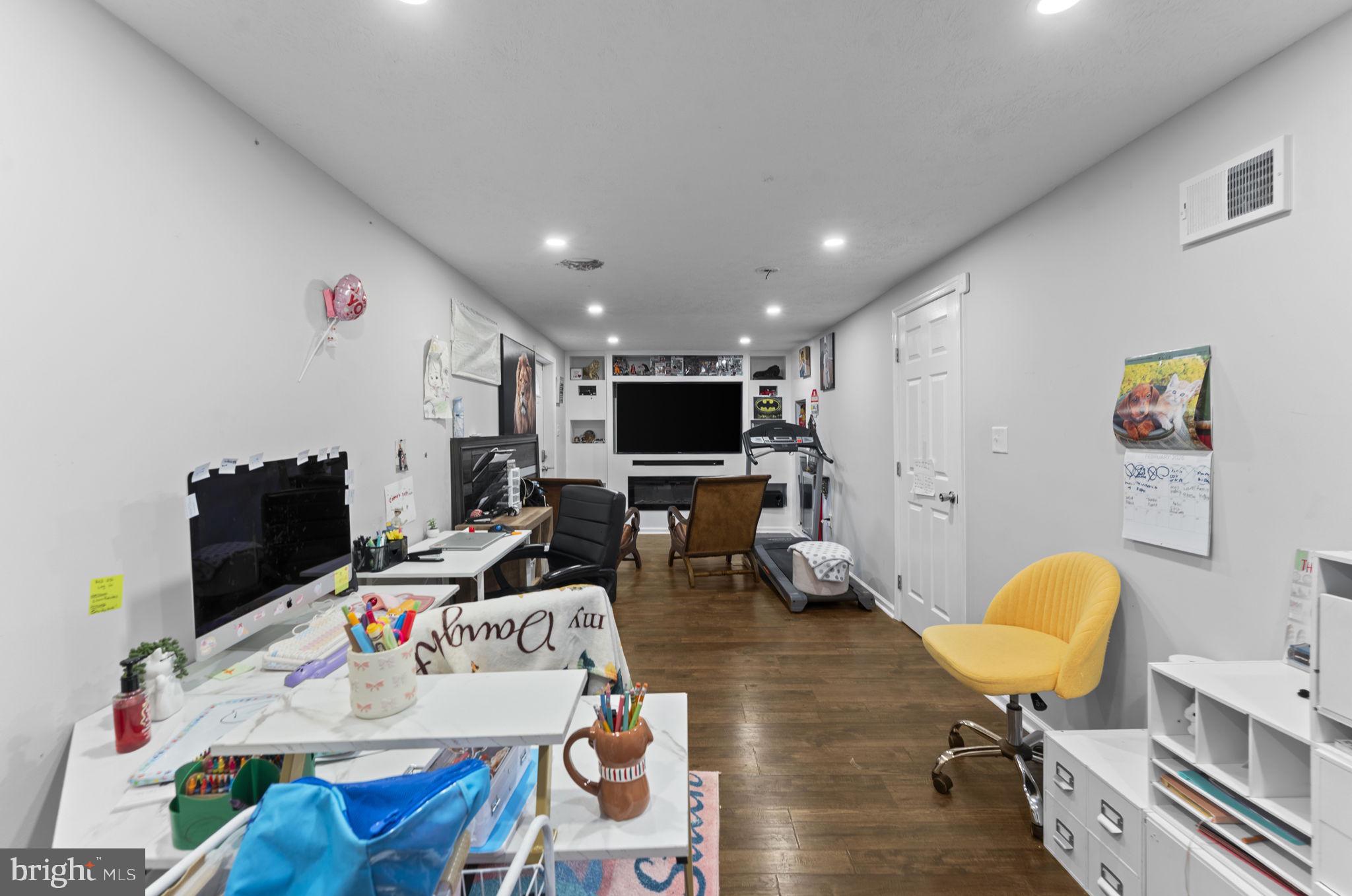 GREATLAND FARMS - Residential