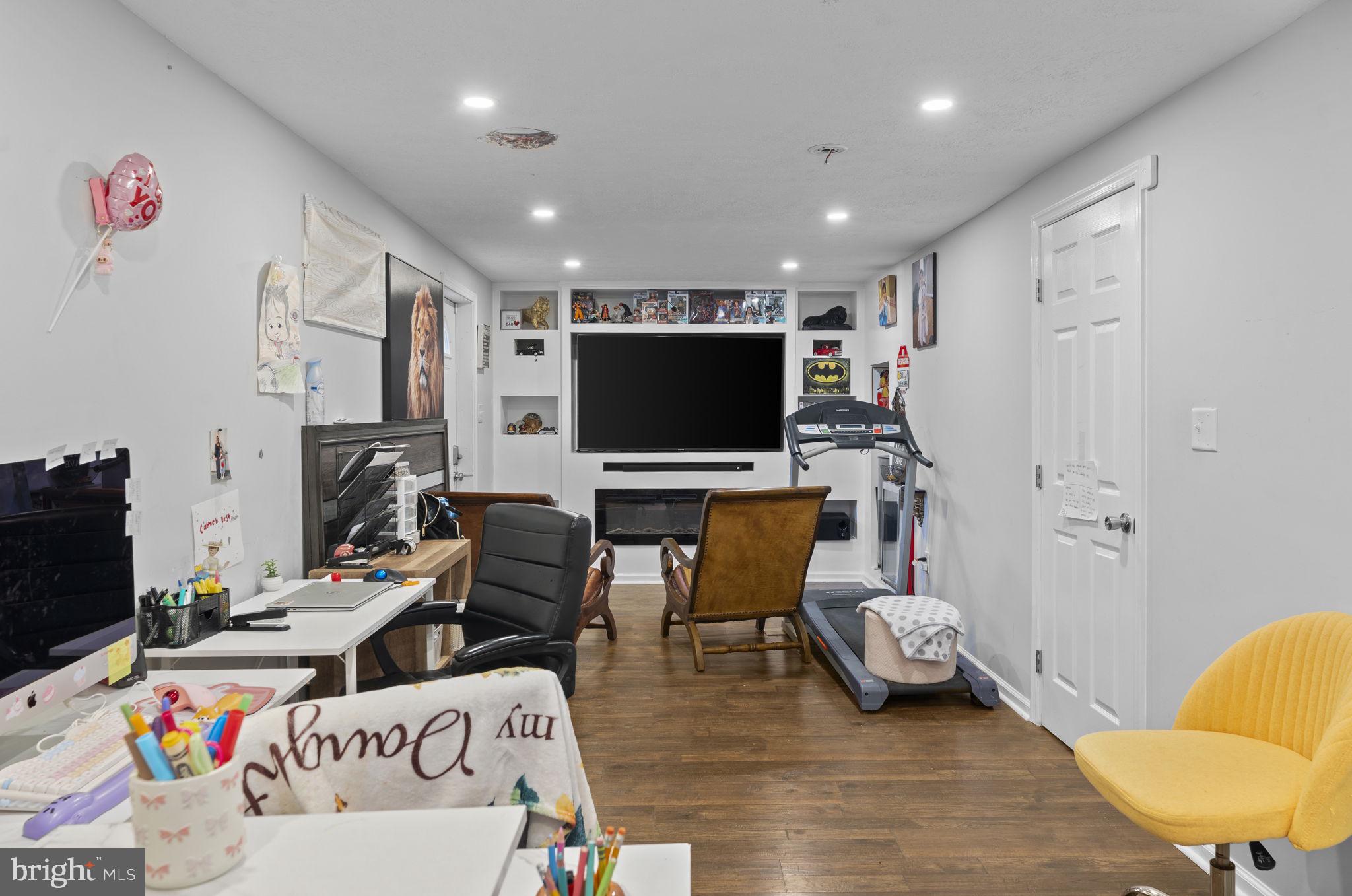 GREATLAND FARMS - Residential