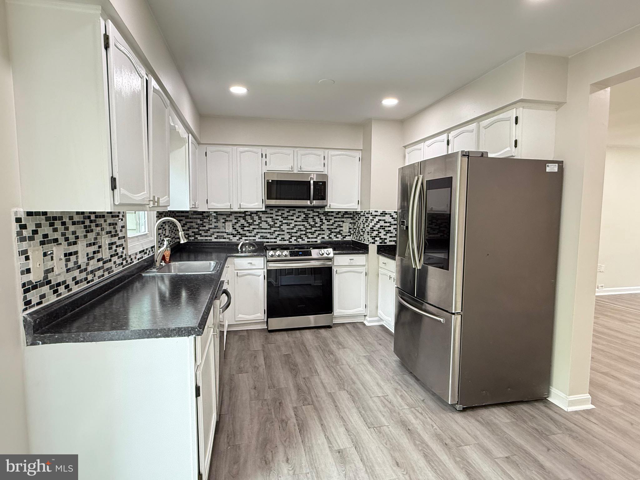 BALLANTRAYE - Residential Lease