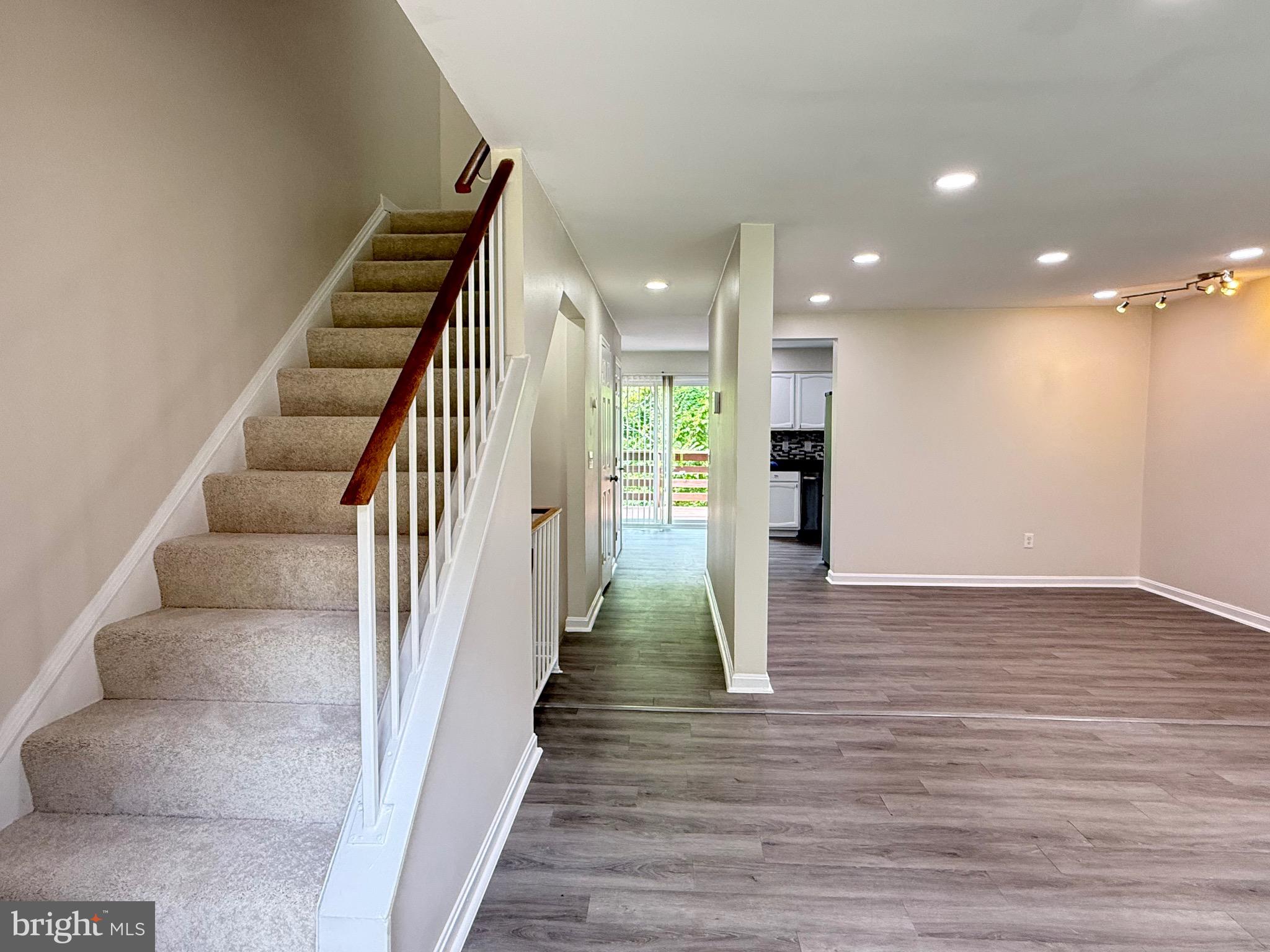 BALLANTRAYE - Residential Lease