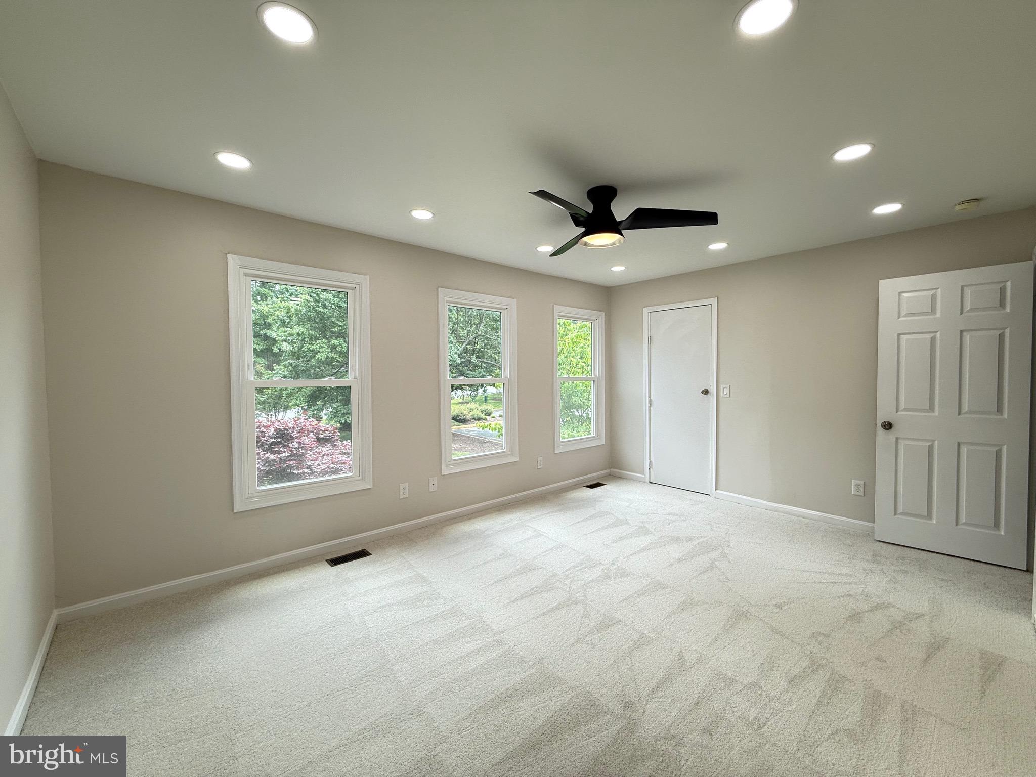 BALLANTRAYE - Residential Lease