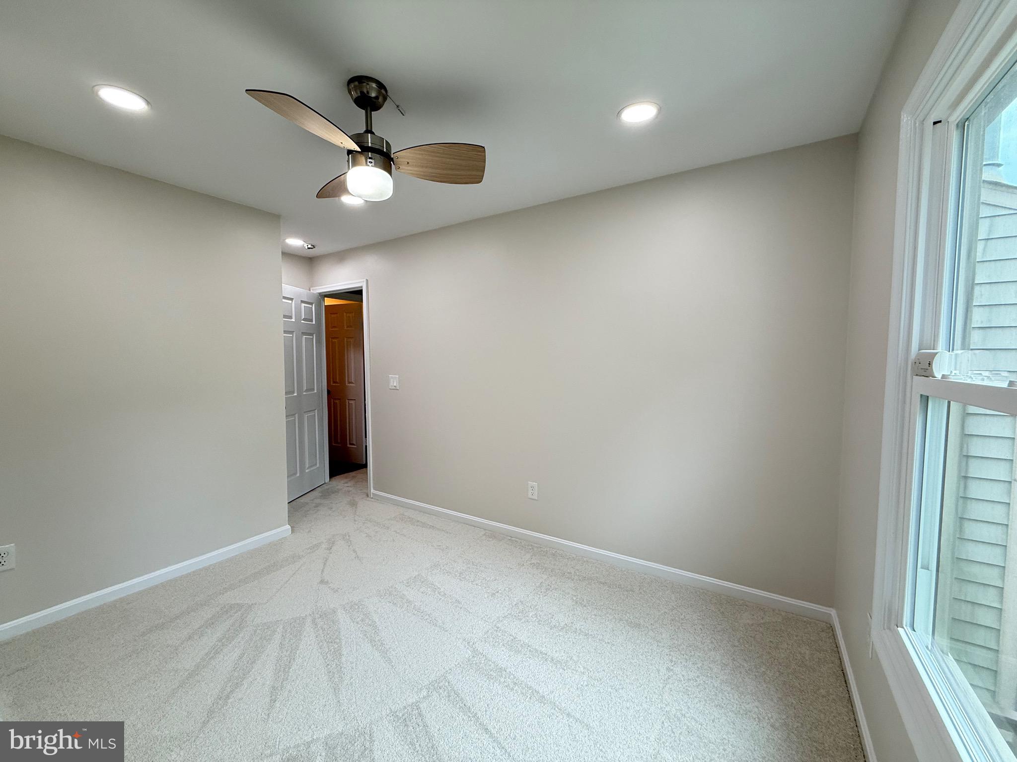 BALLANTRAYE - Residential Lease