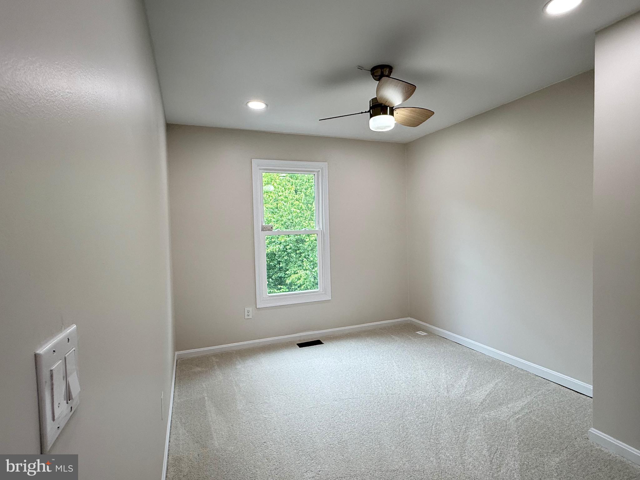 BALLANTRAYE - Residential Lease