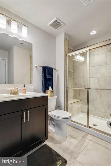 OXFORD SQUARE - Residential Lease