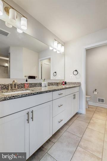 OXFORD SQUARE - Residential Lease