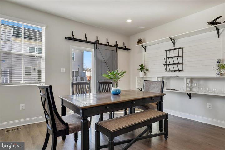 OXFORD SQUARE - Residential Lease